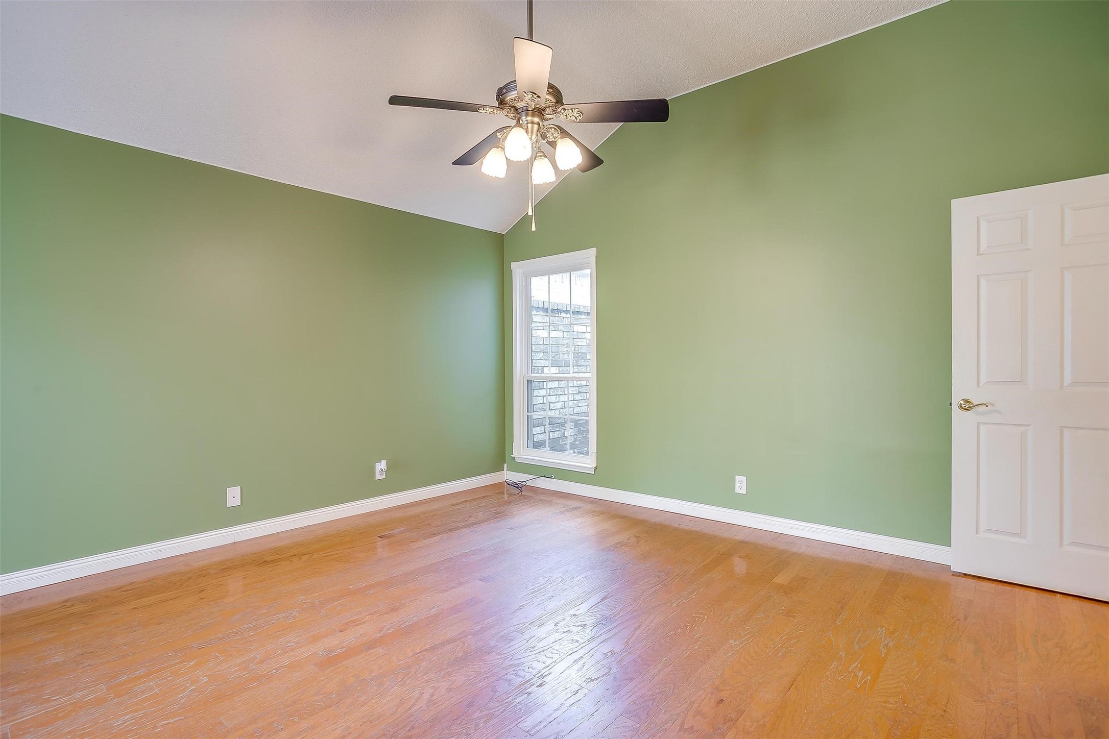 802 Greenridge Drive