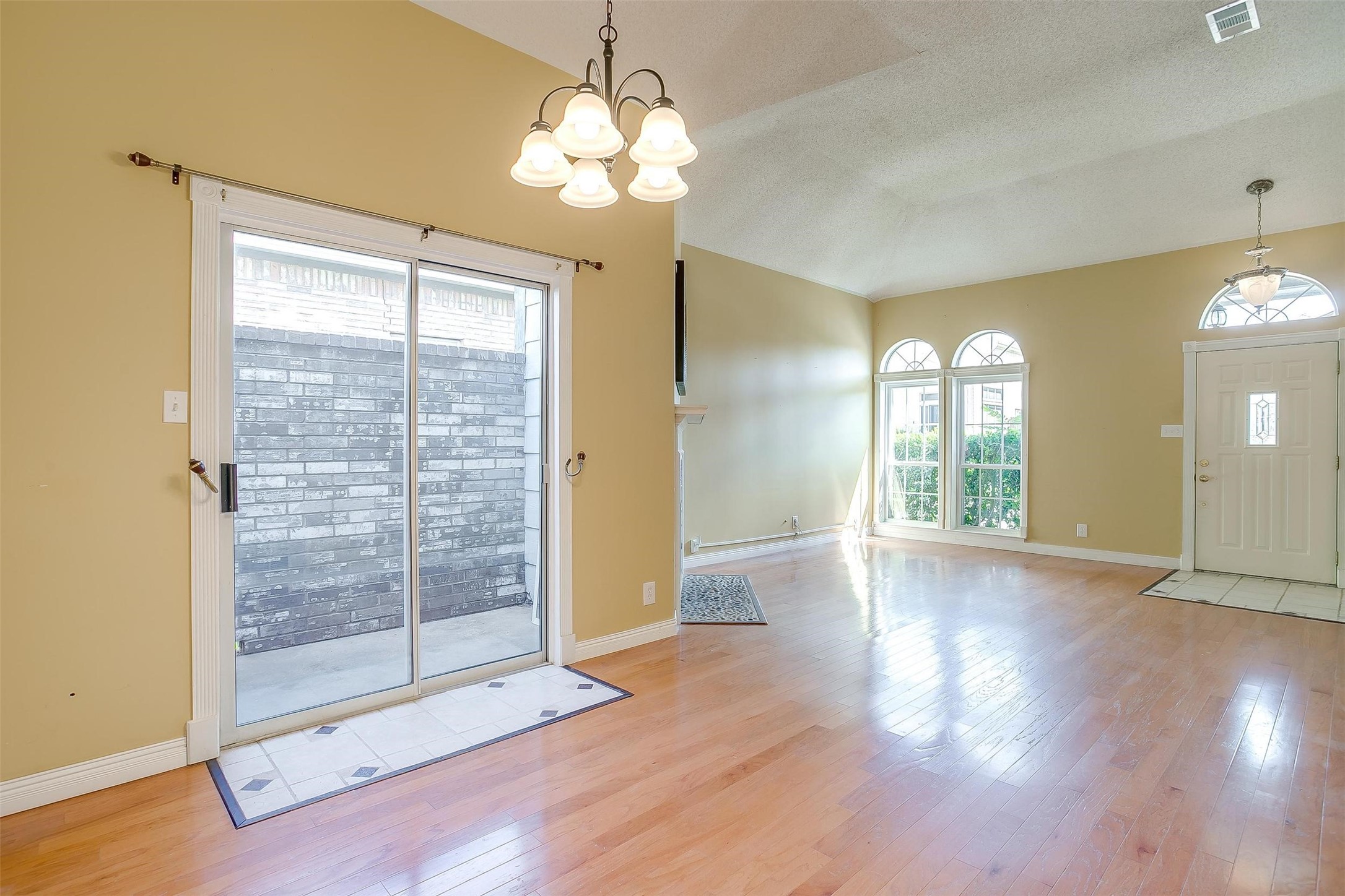 802 Greenridge Drive