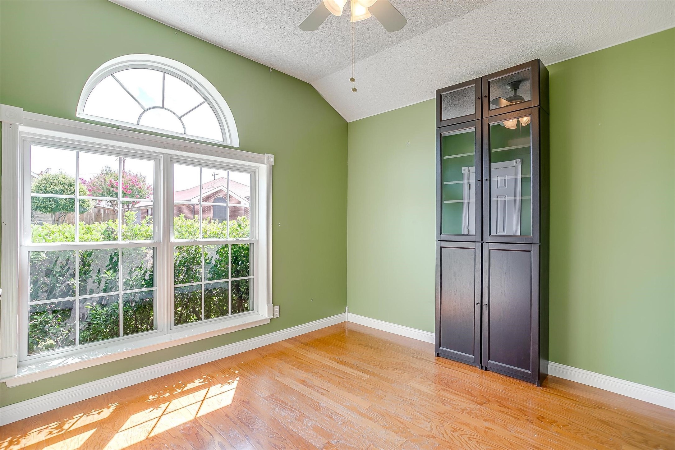802 Greenridge Drive