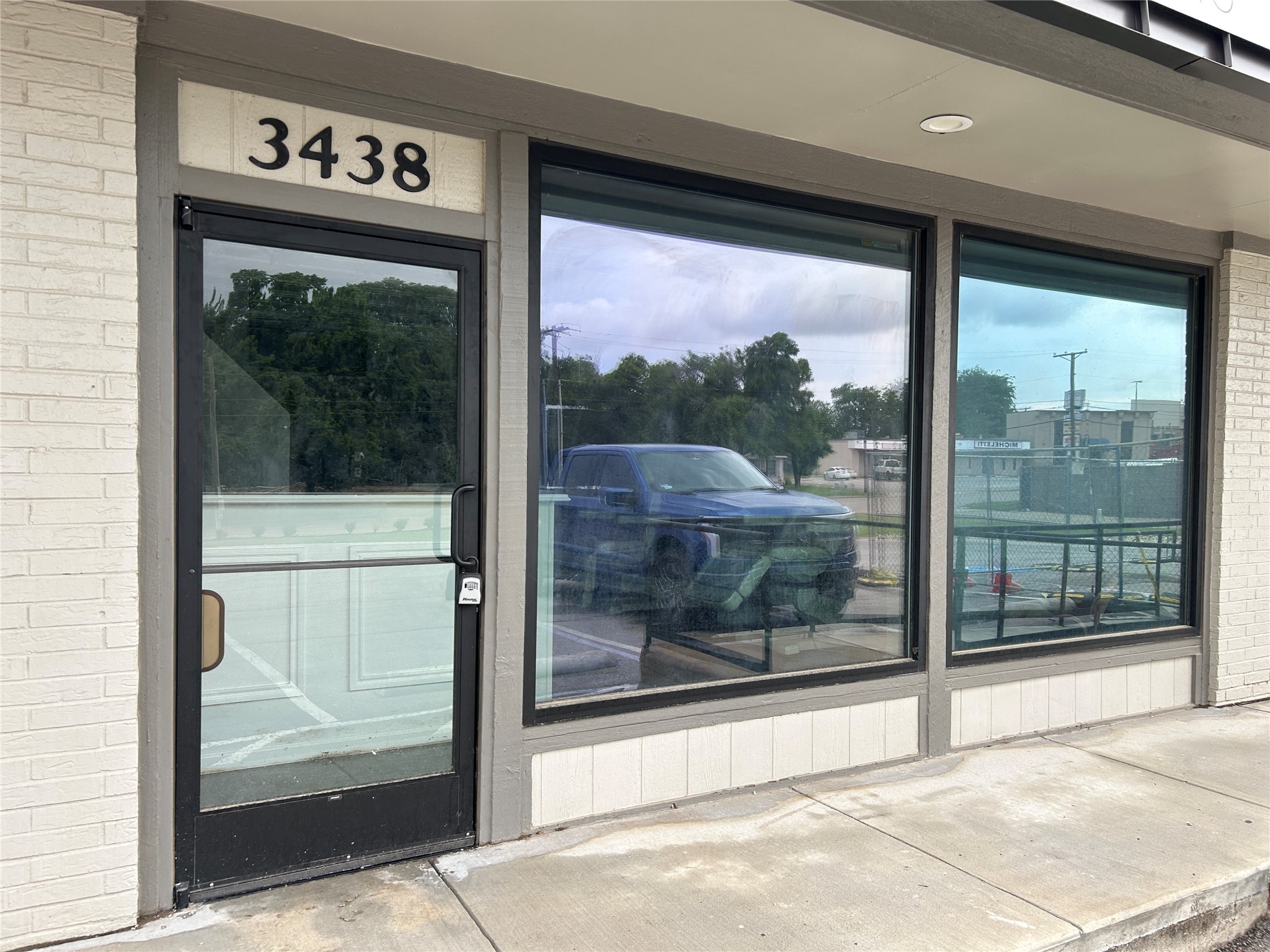 3438 Williams Road
