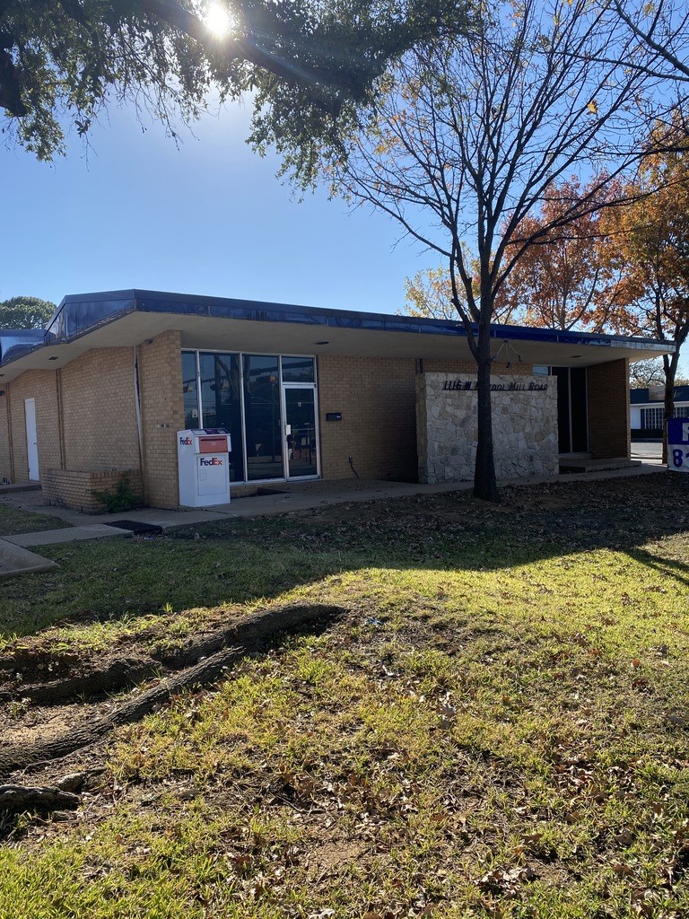 1116 W Randol Mill Road