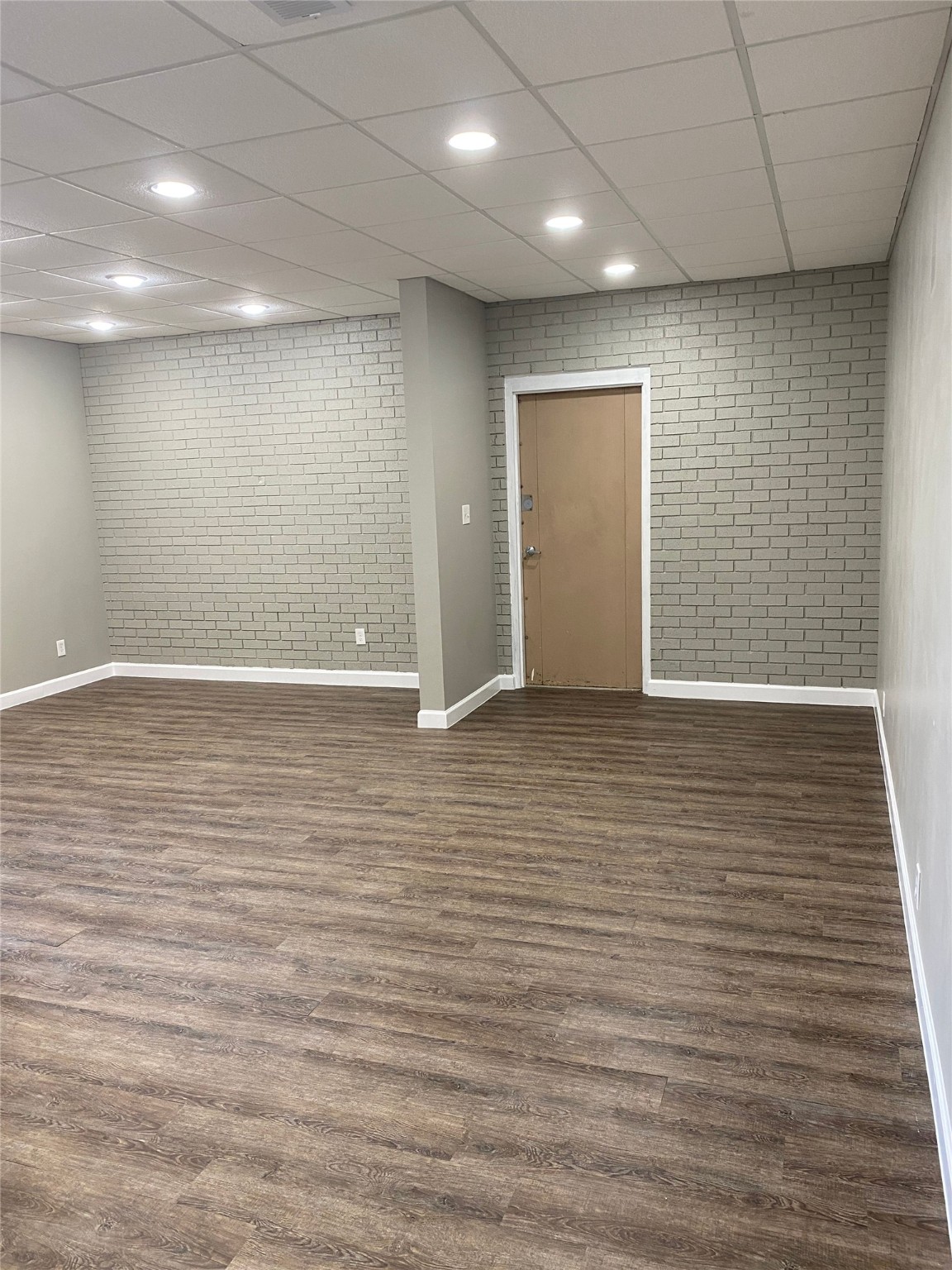 1116 W Randol Mill Road