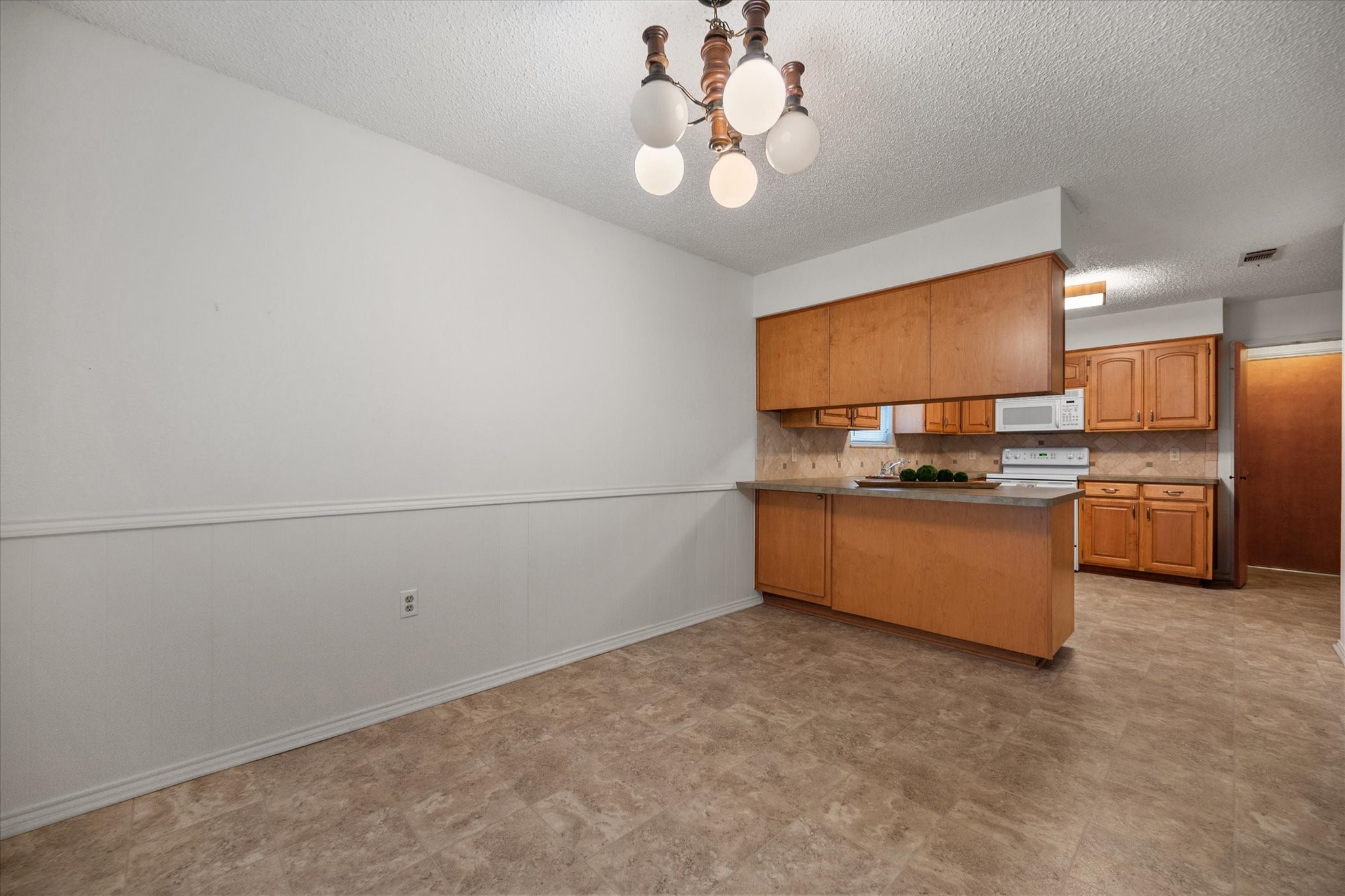 4607 Steeplewood Trail