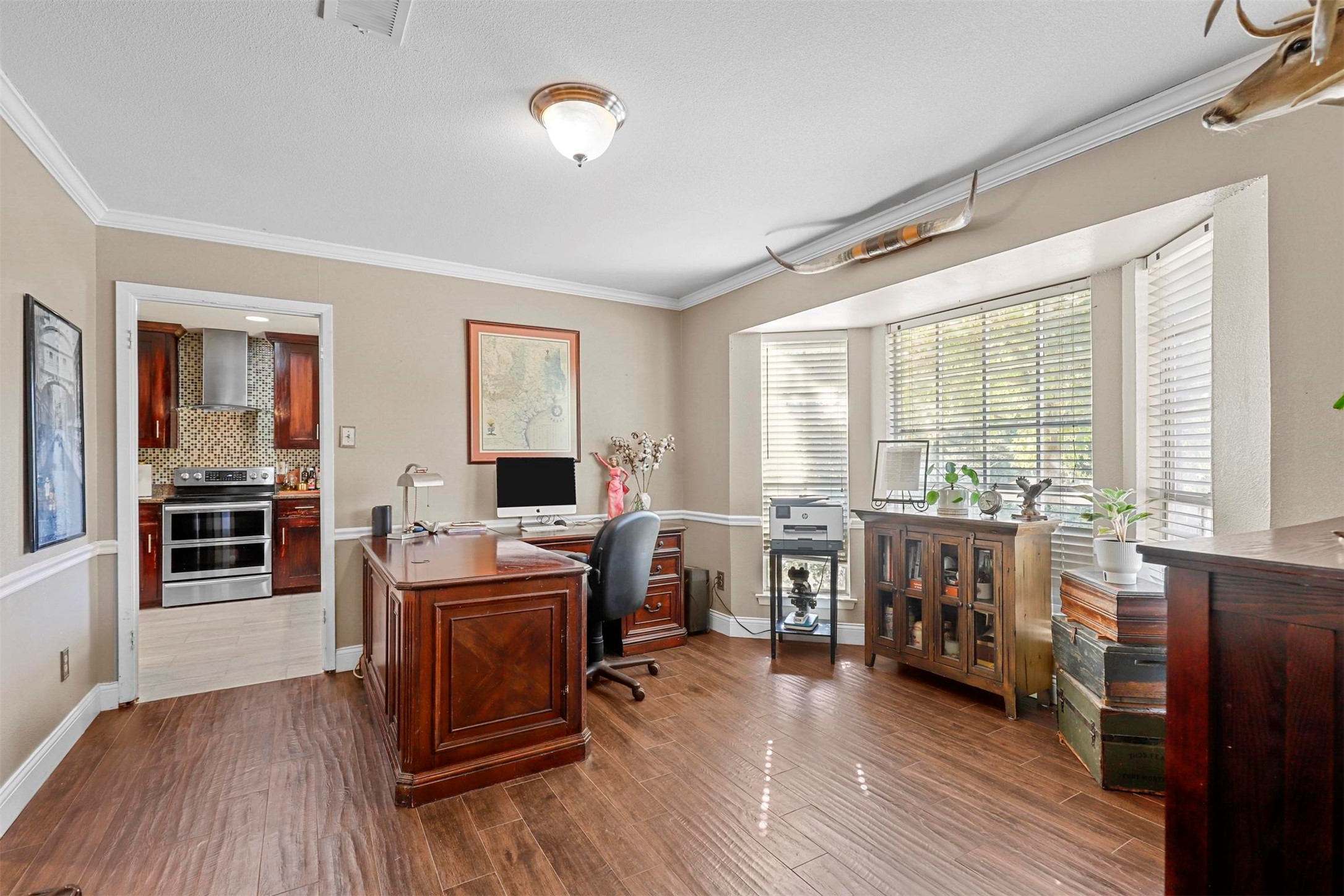 1509 Ems Road W