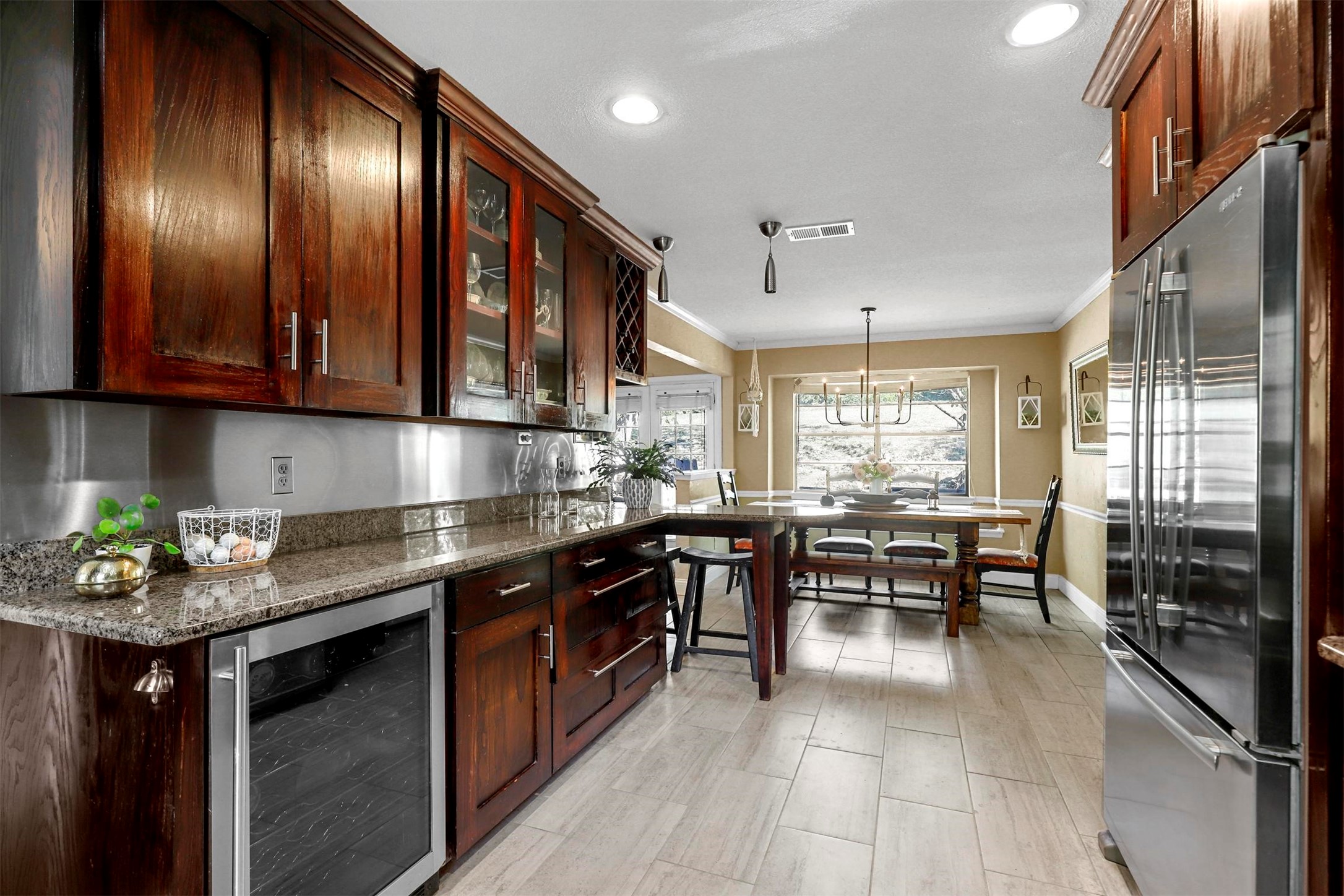 1509 Ems Road W