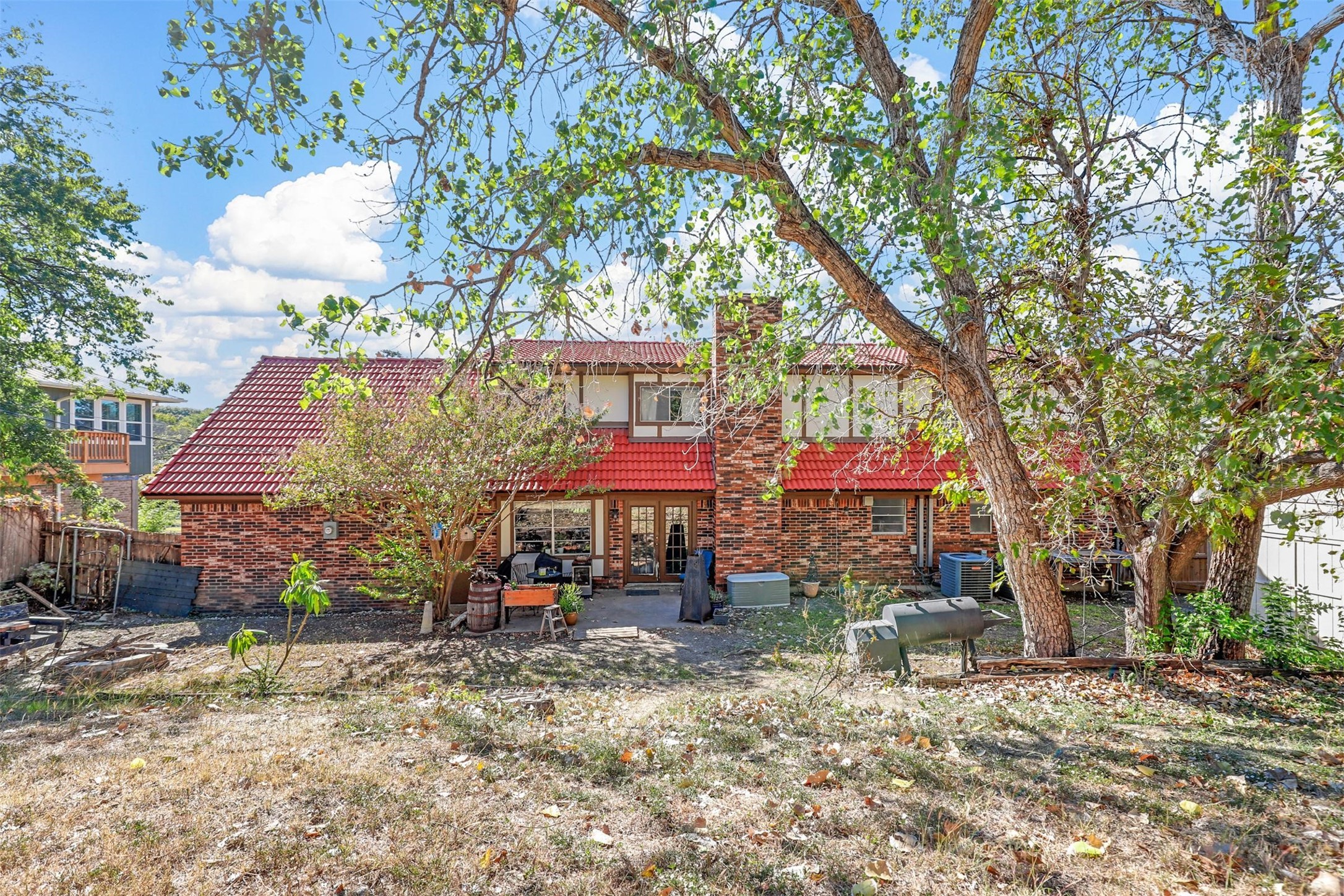 1509 Ems Road W