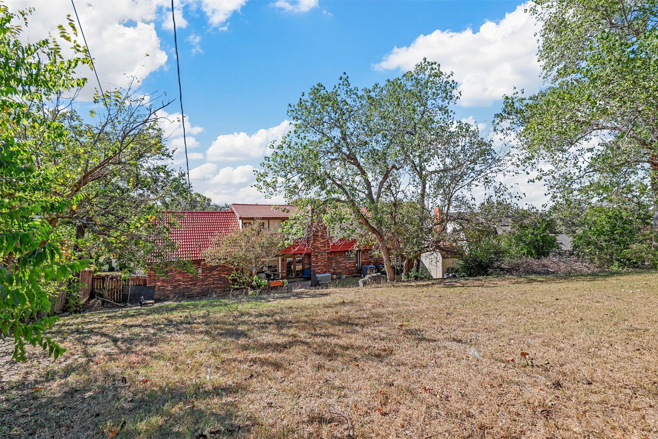 1509 Ems Road W