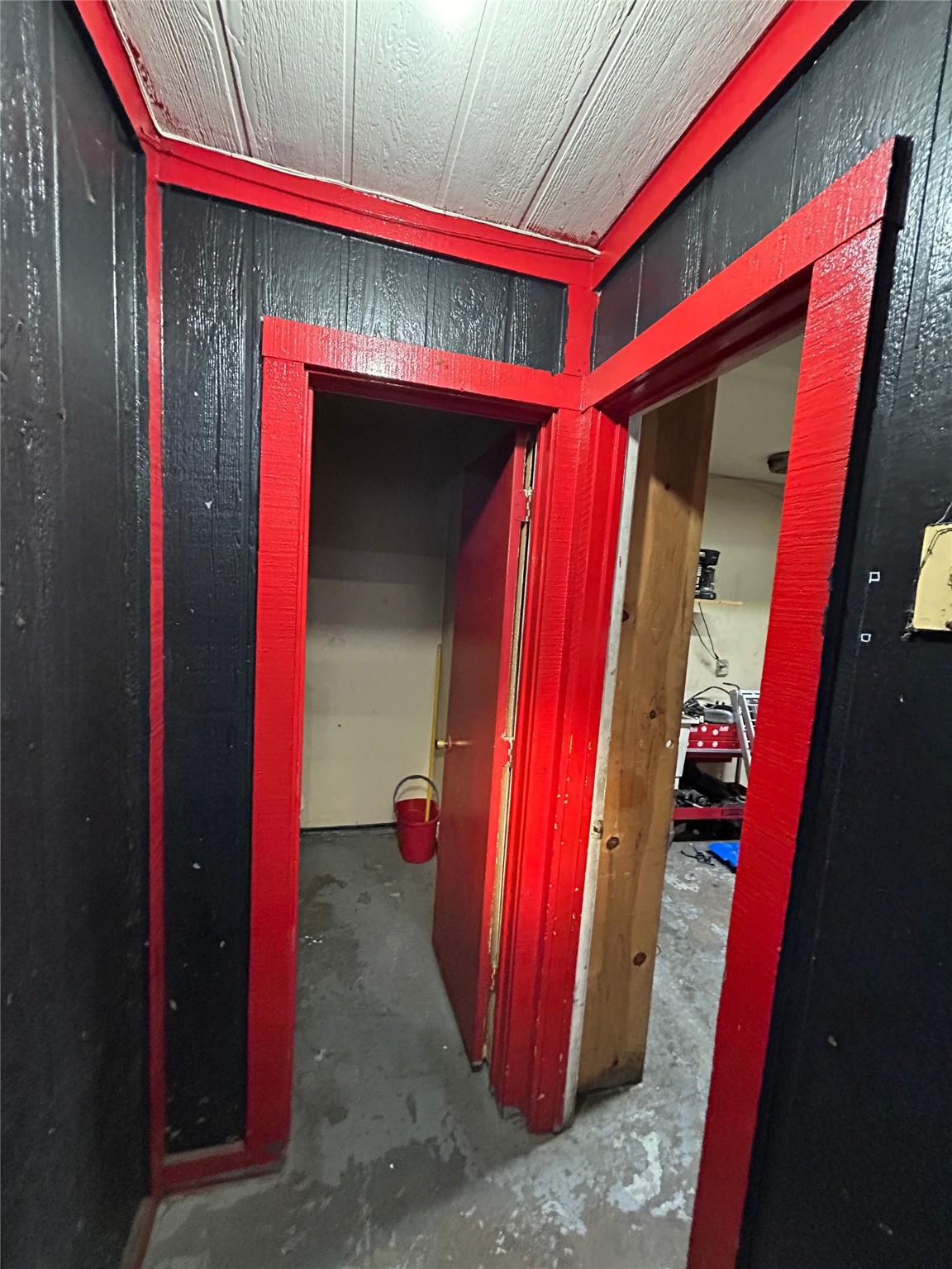 5782 W Pleasant Ridge