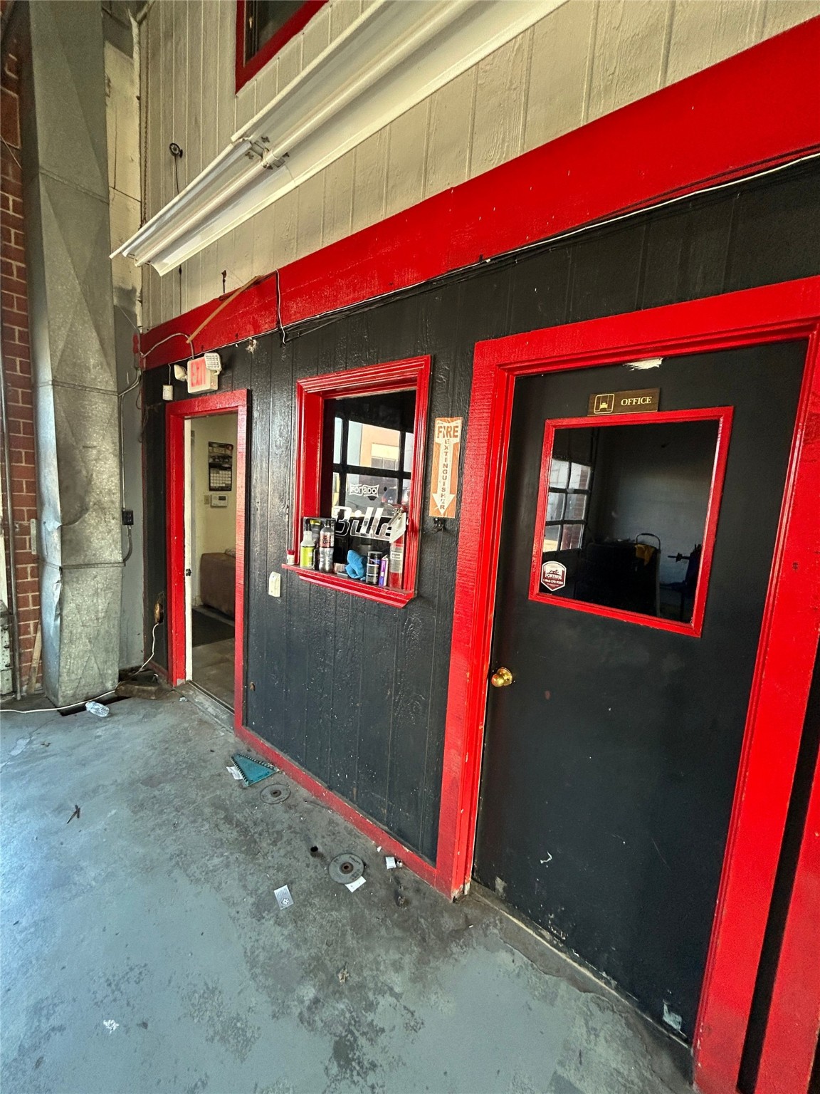 5782 W Pleasant Ridge