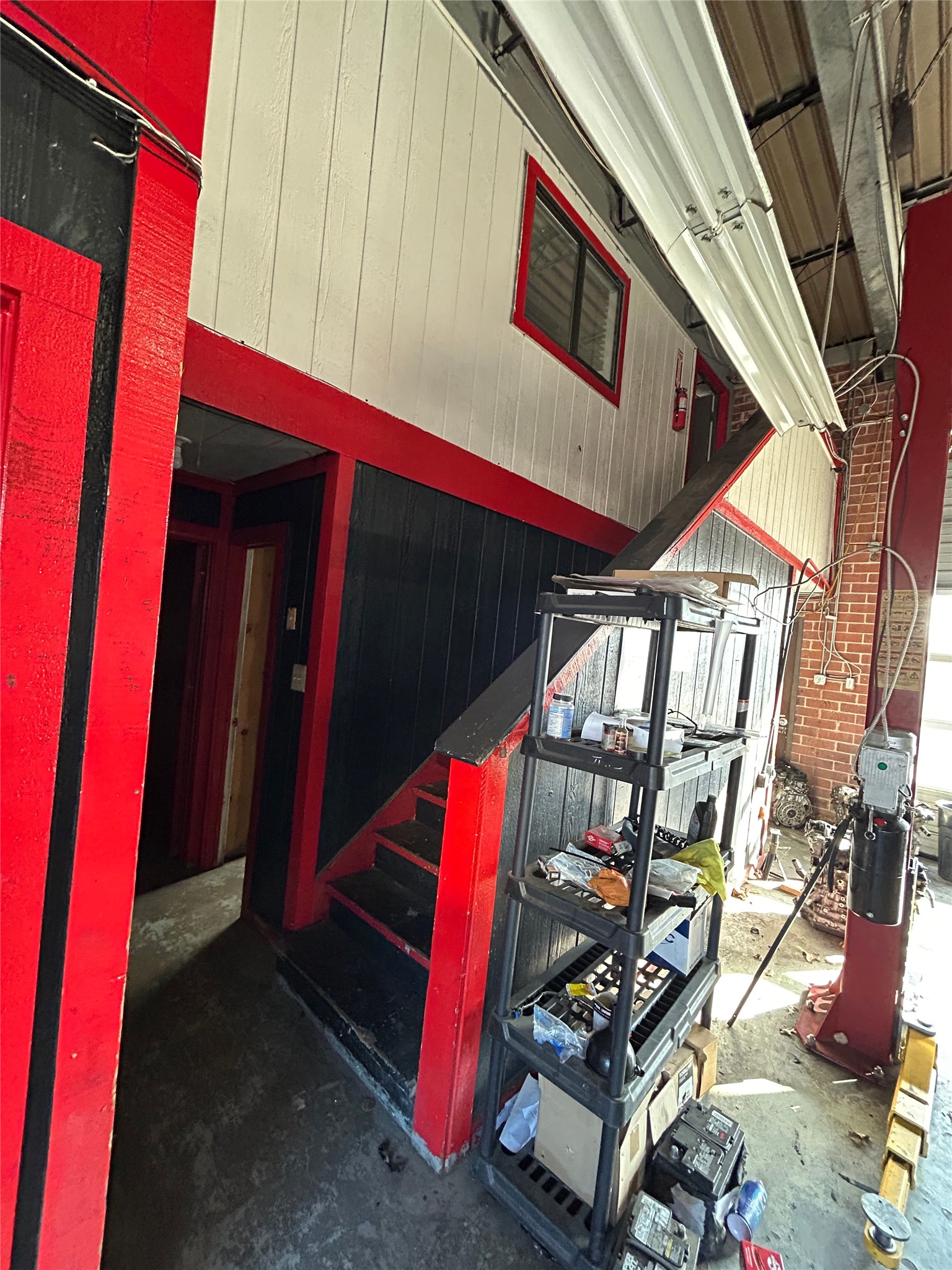 5782 W Pleasant Ridge