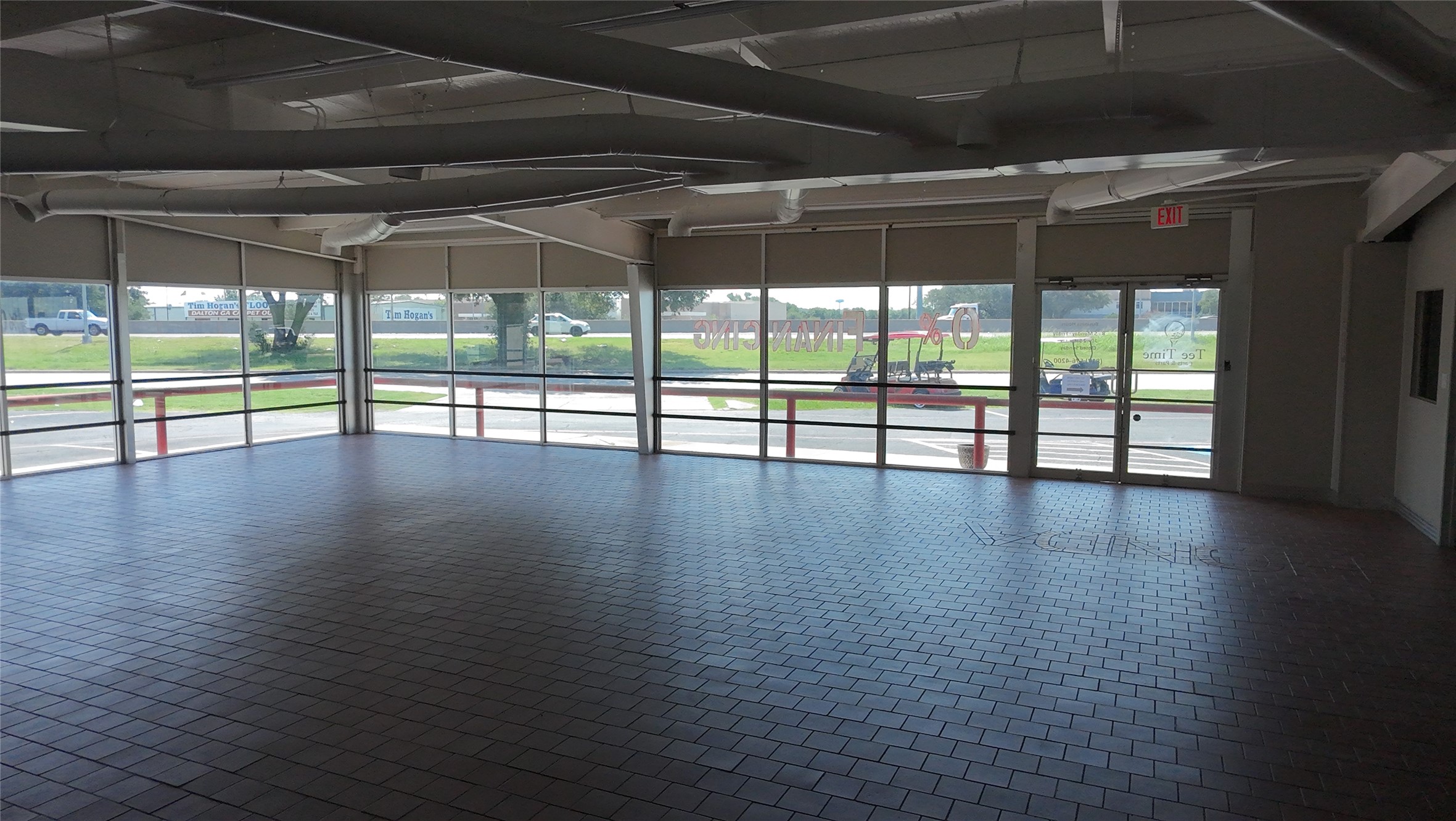 5717 Airport Freeway