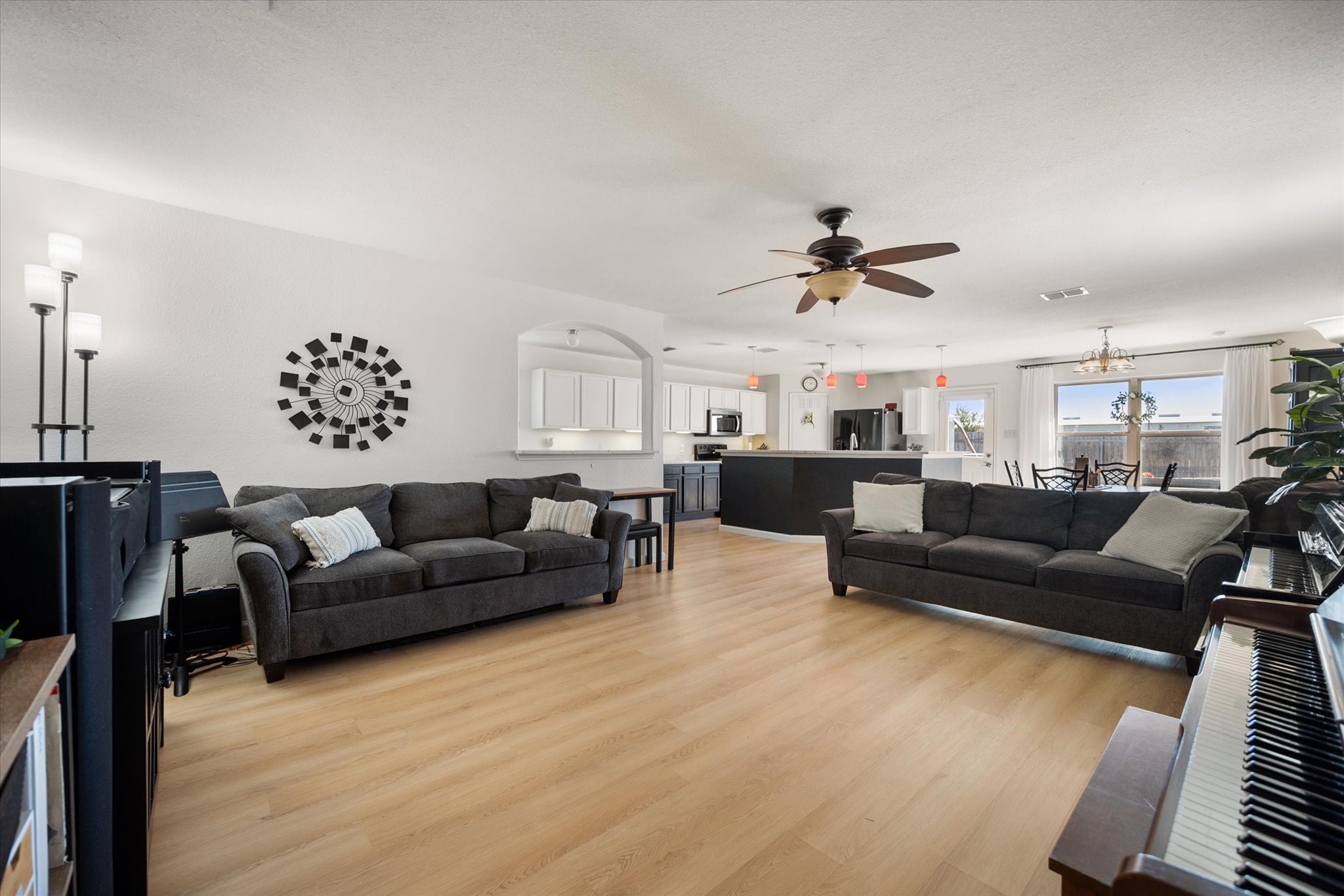 2033 Old Glory Trail