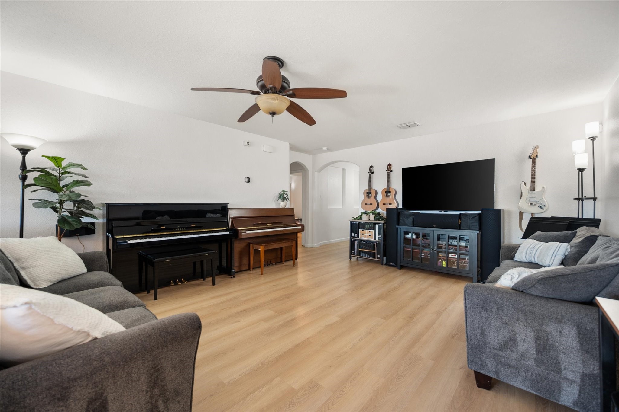 2033 Old Glory Trail