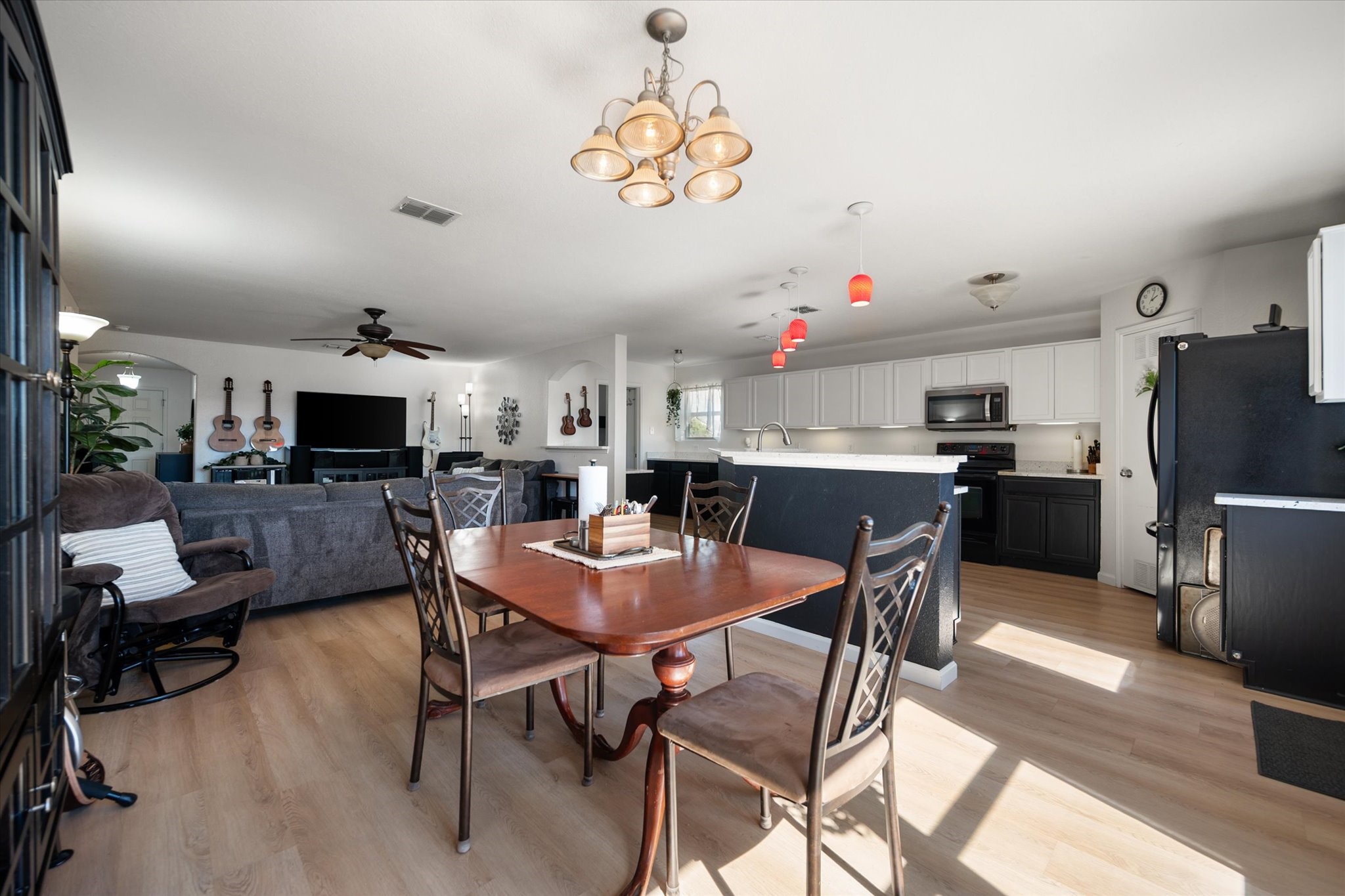 2033 Old Glory Trail