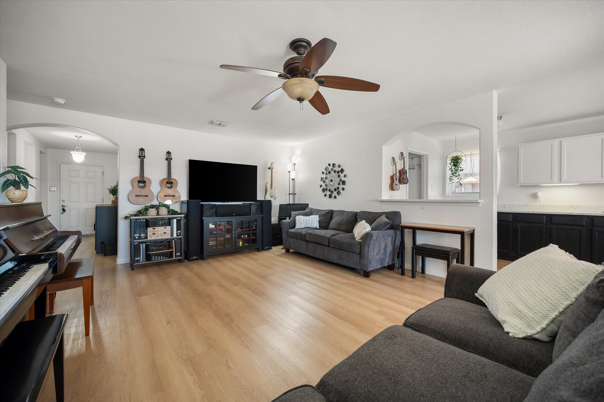 2033 Old Glory Trail