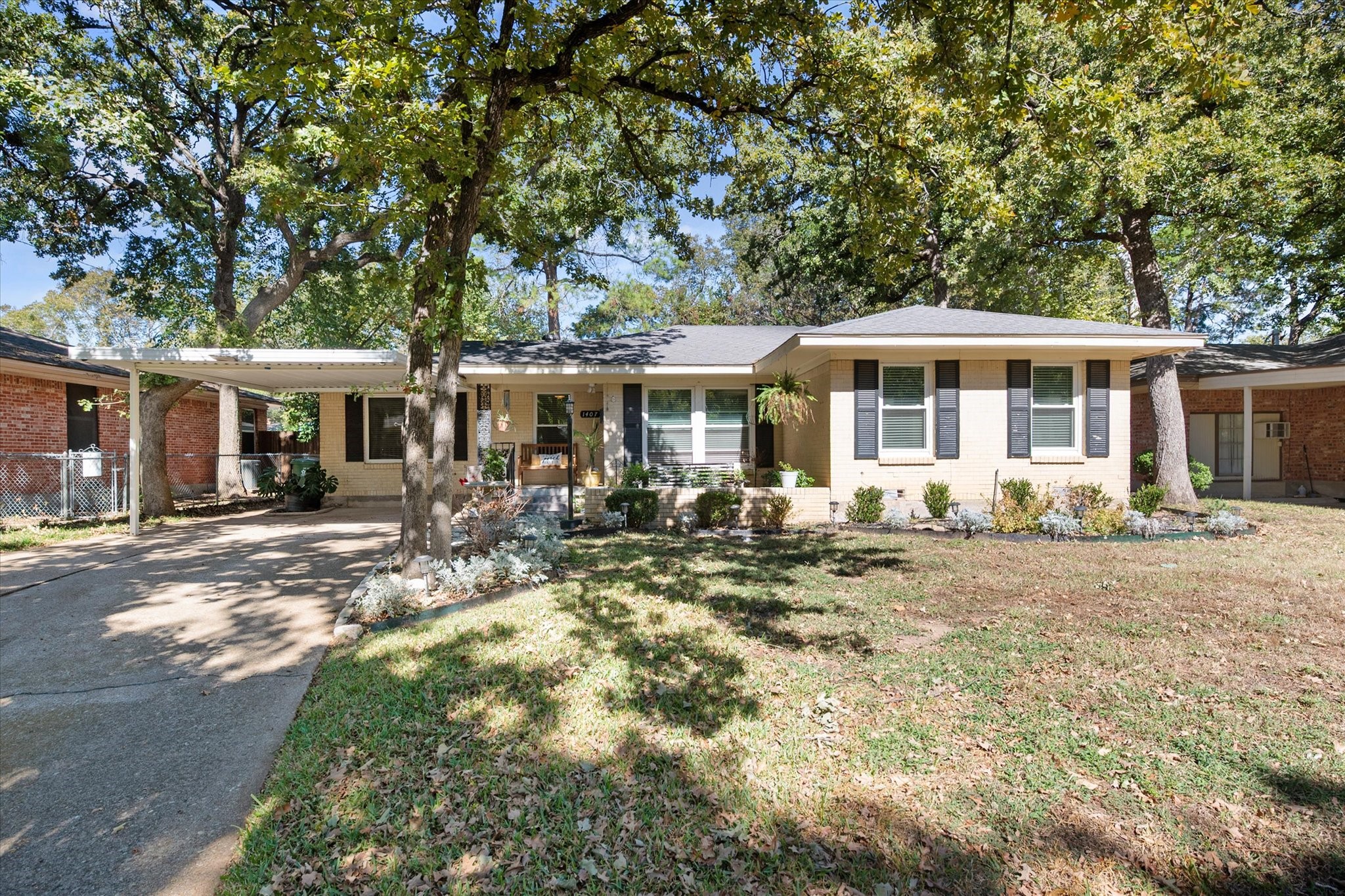 1407 Bluebonnet Trail