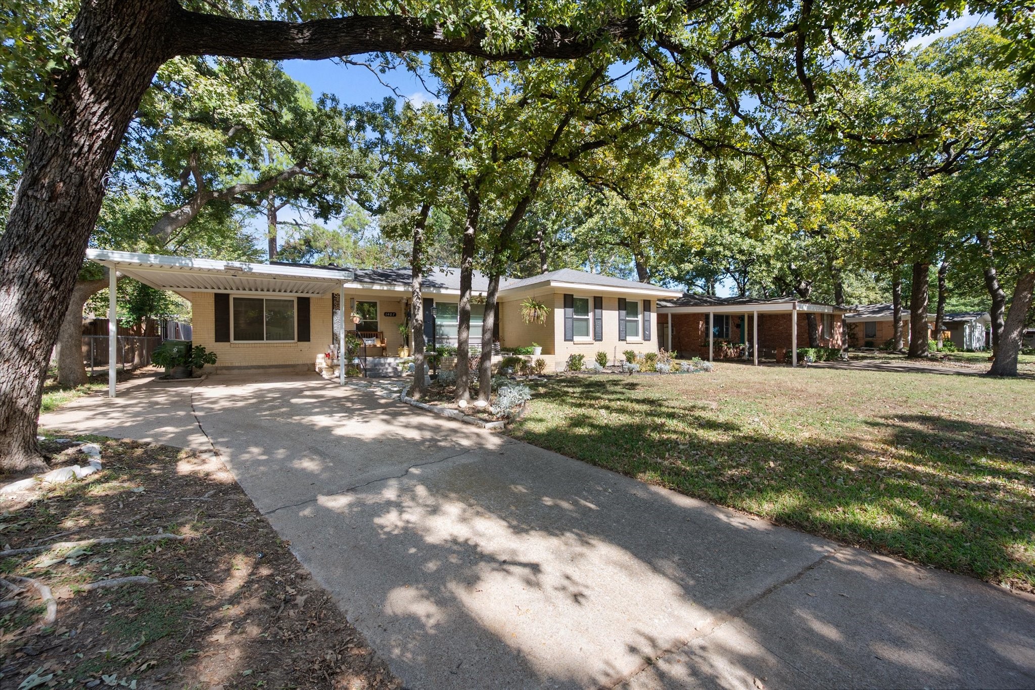 1407 Bluebonnet Trail
