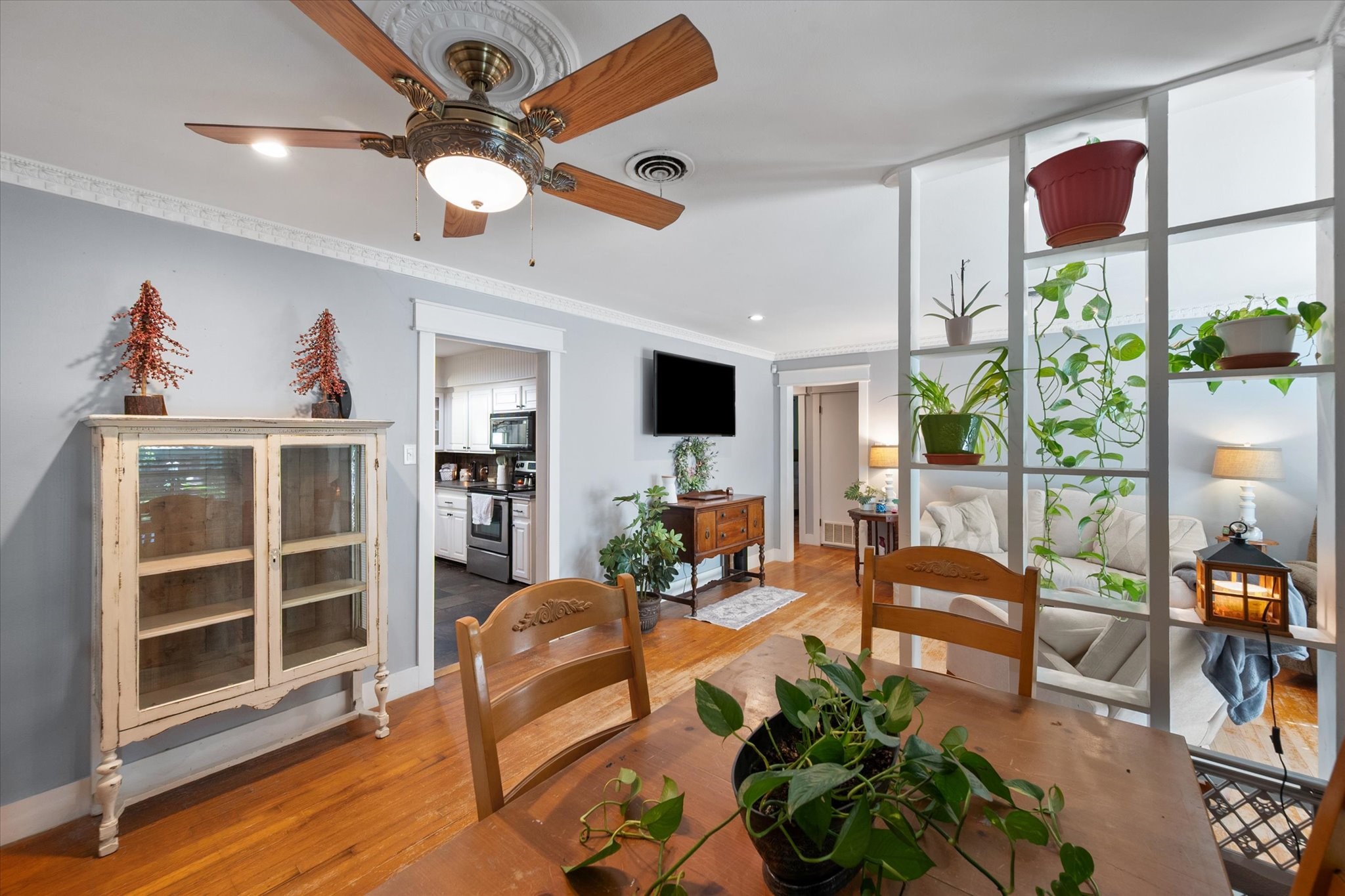 1407 Bluebonnet Trail