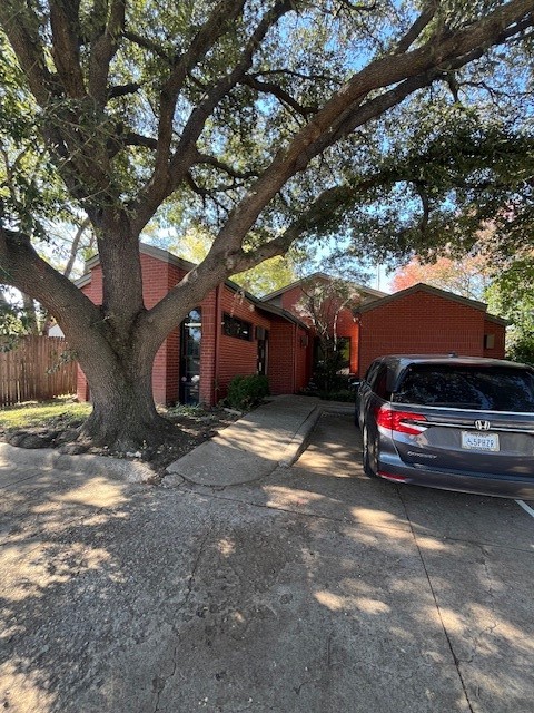 2401 W Green Oaks Boulevard