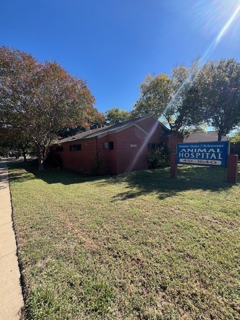 2401 W Green Oaks Boulevard