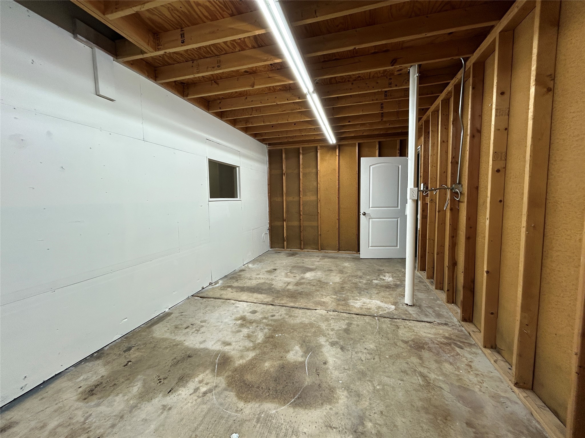 2821 W Division Street