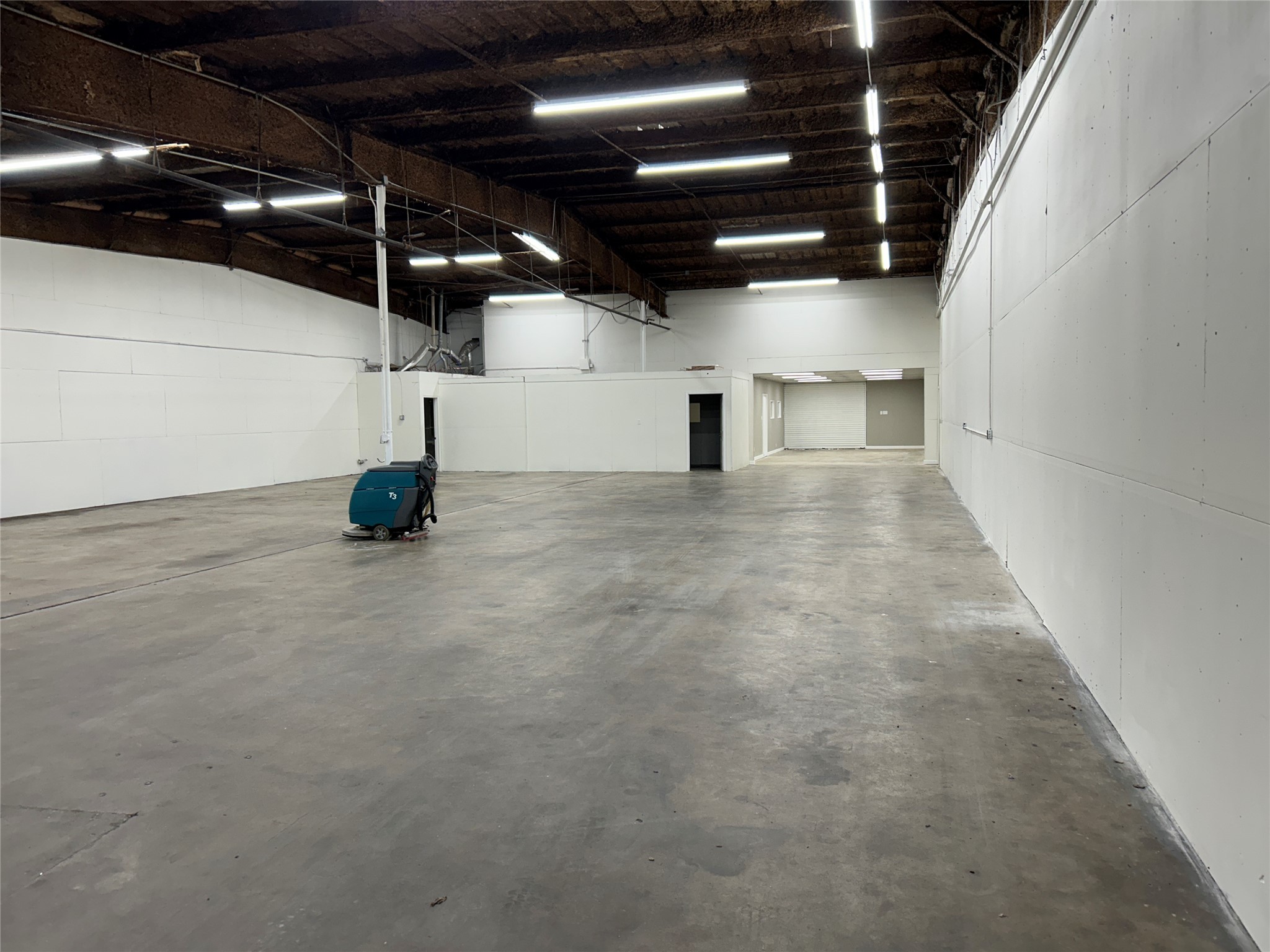 2821 W Division Street