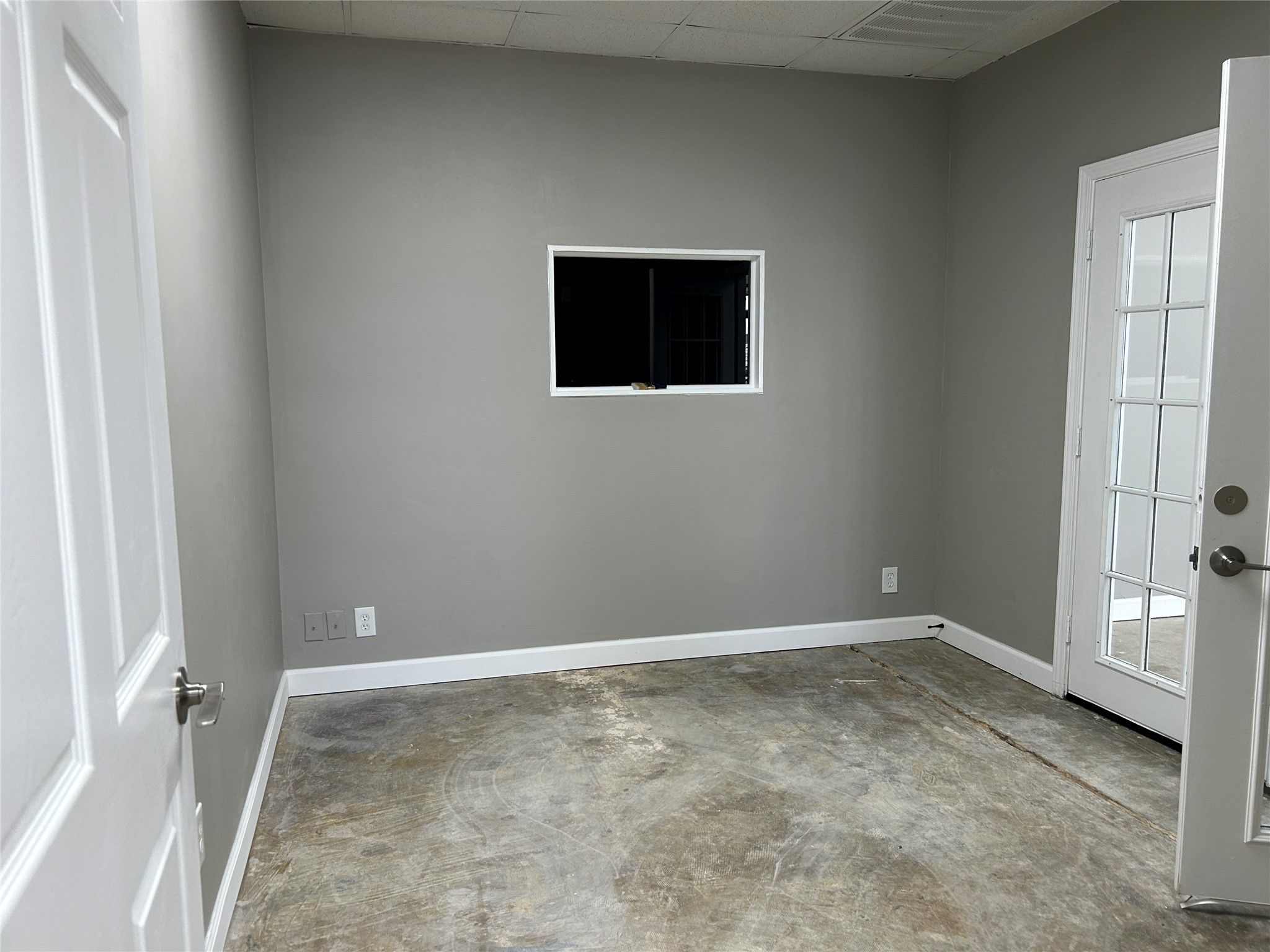 2821 W Division Street