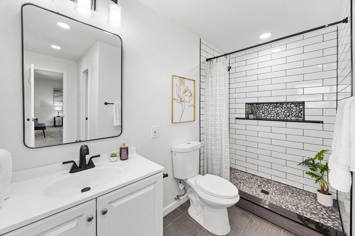 18988 Horseshoe Drive