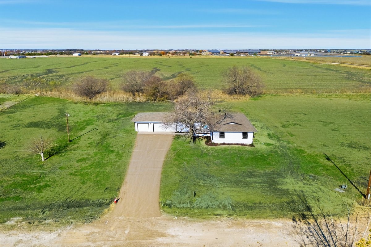 18988 Horseshoe Drive