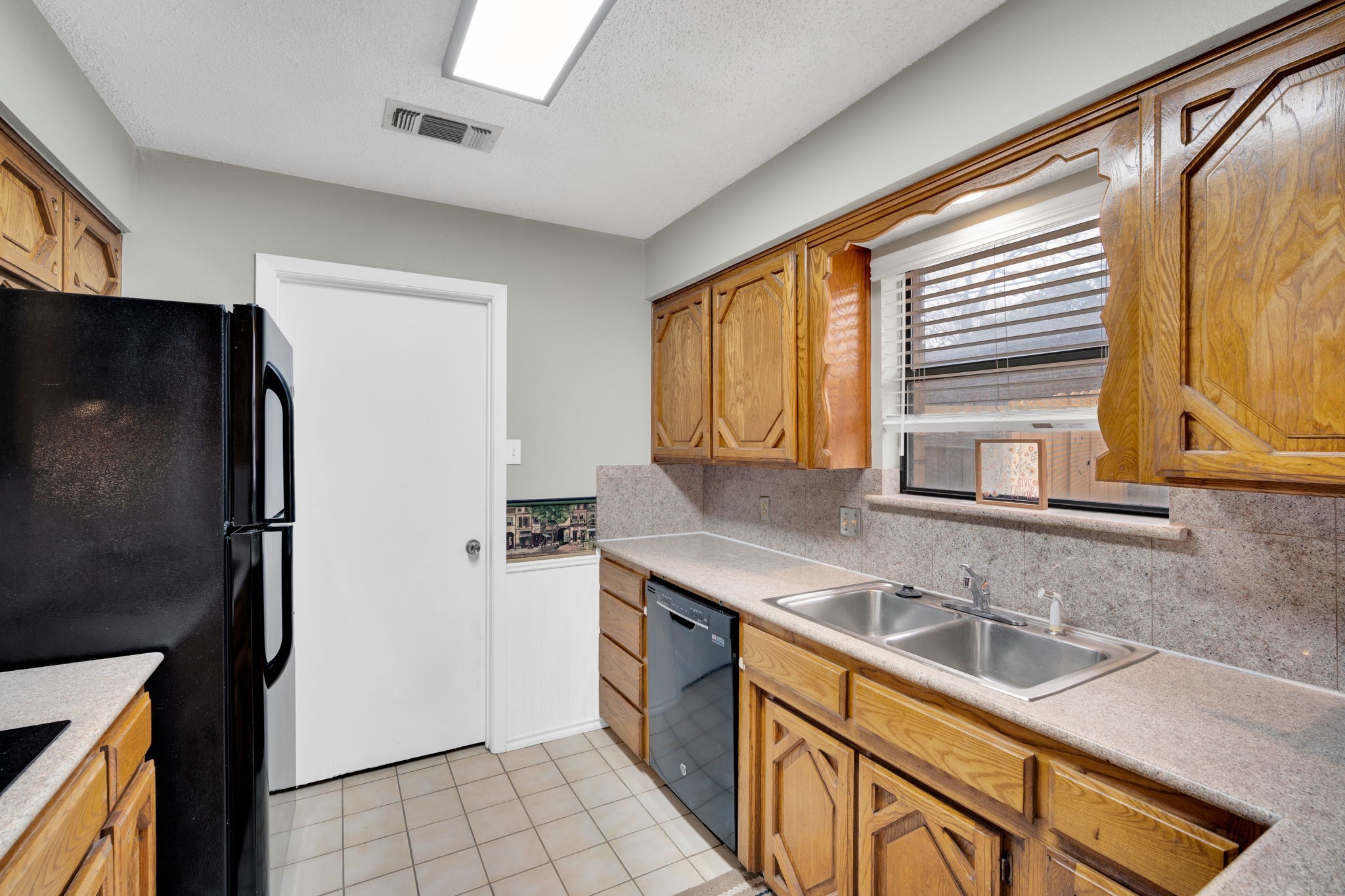 4515 Indian Oaks Trail