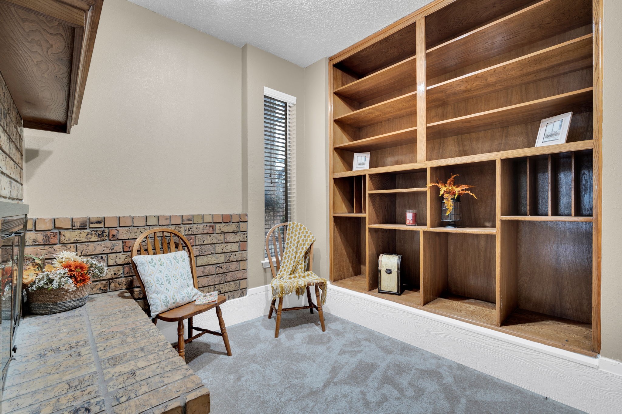 4515 Indian Oaks Trail