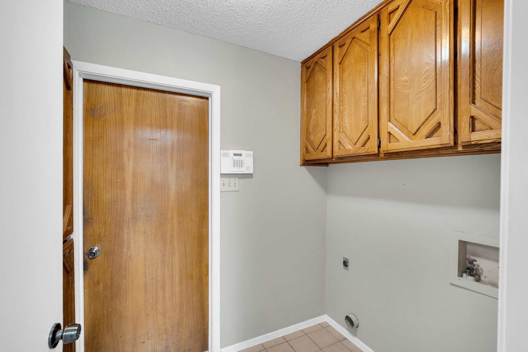 4515 Indian Oaks Trail