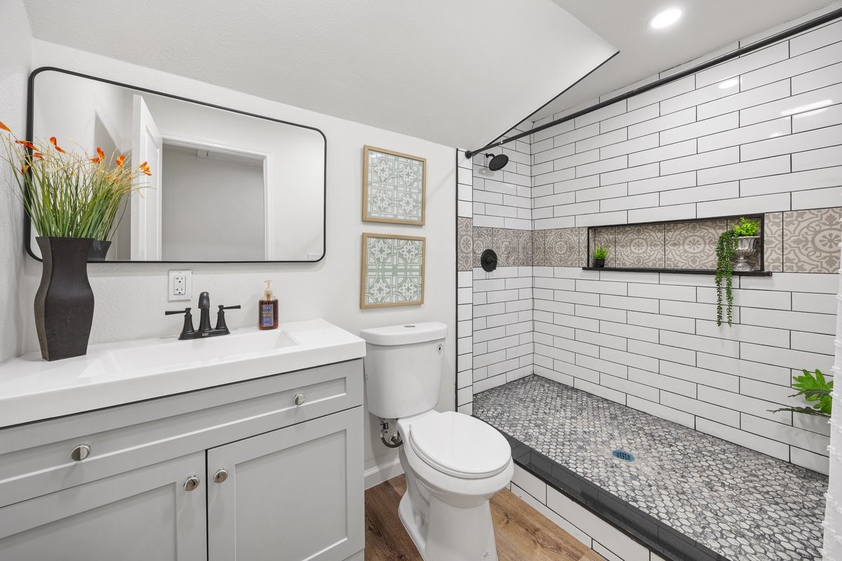 520 W 9th Street