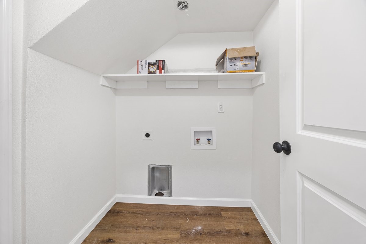 520 W 9th Street