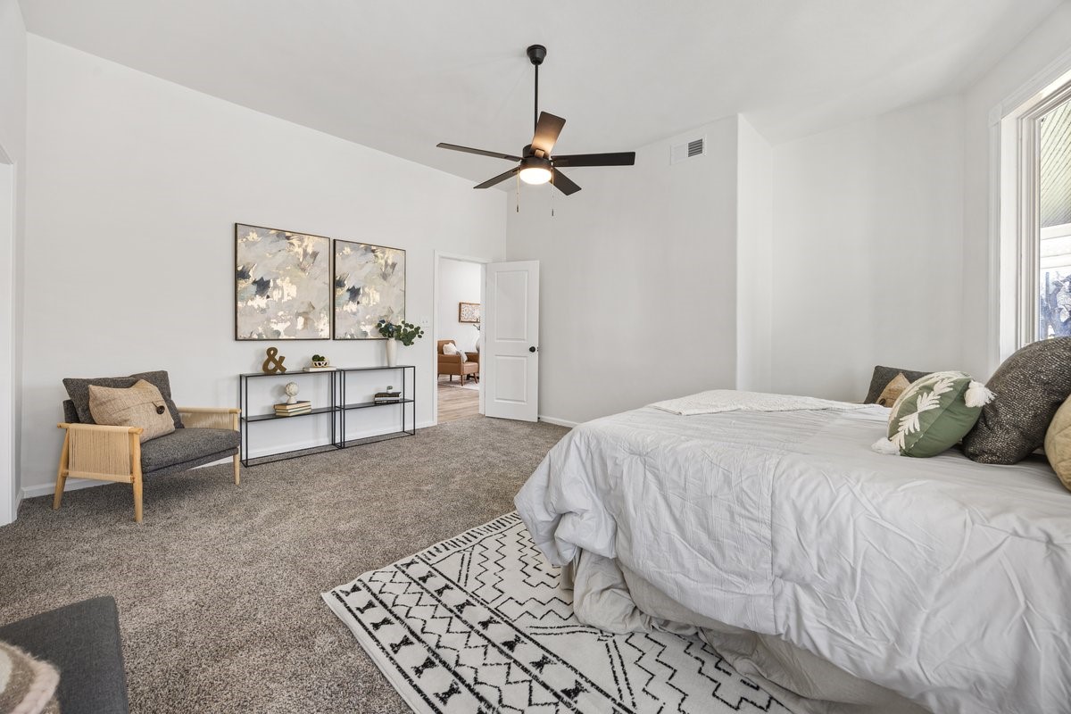 520 W 9th Street