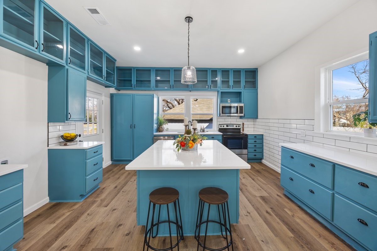 520 W 9th Street