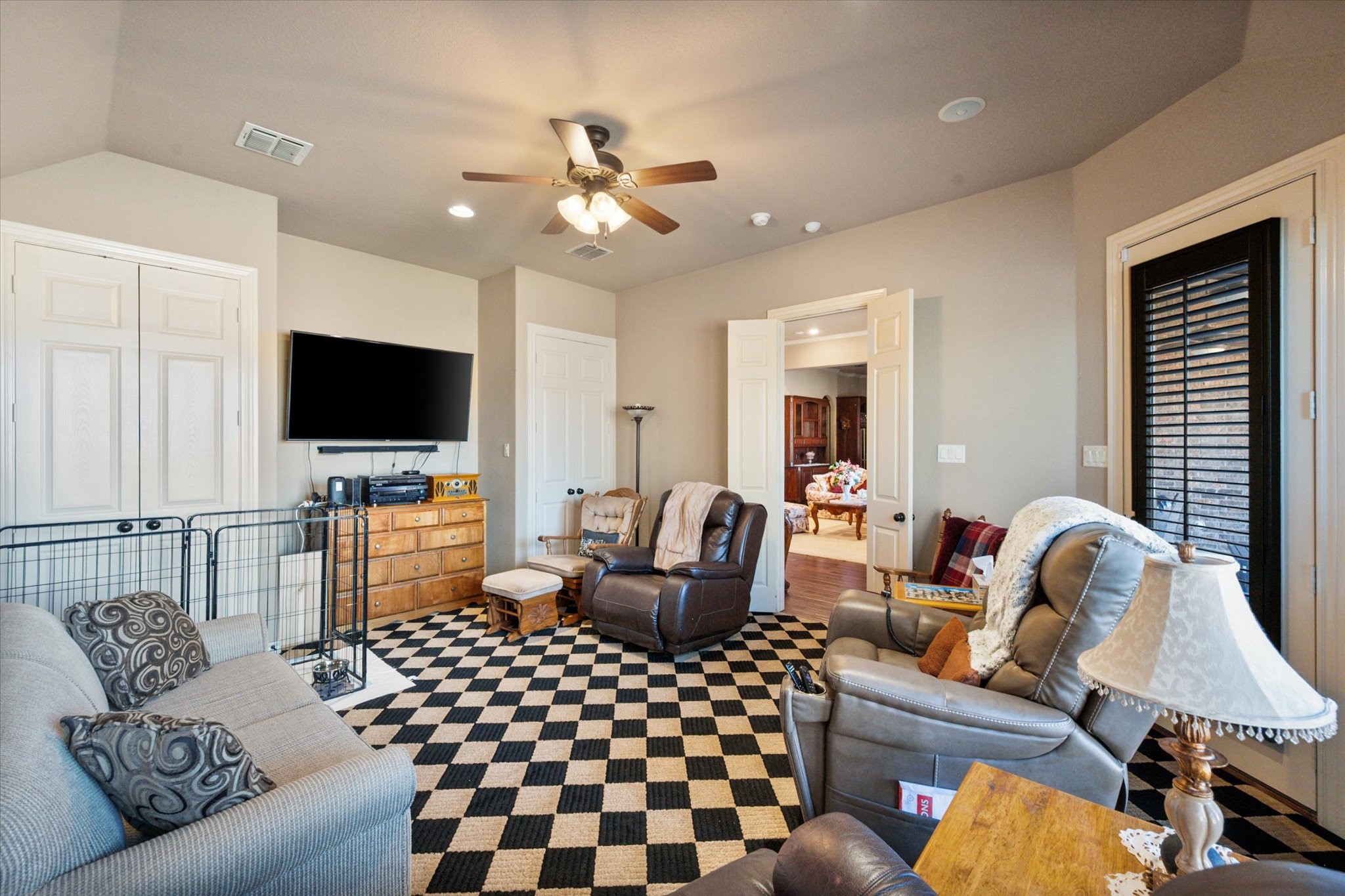 1211 Northglen Court