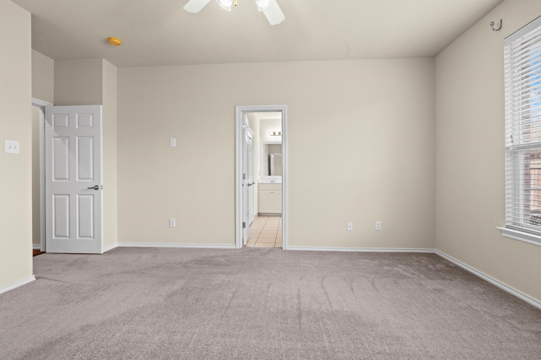 2517 Early Bird Drive