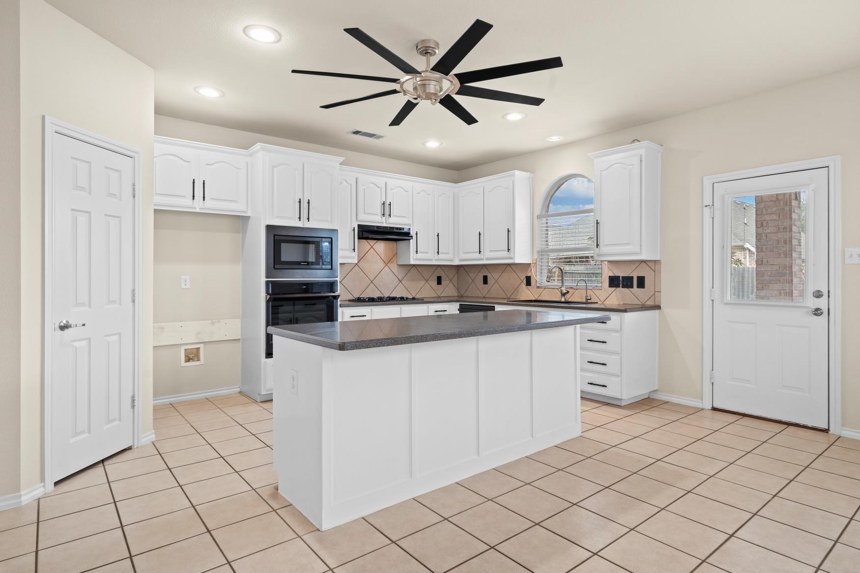 2517 Early Bird Drive