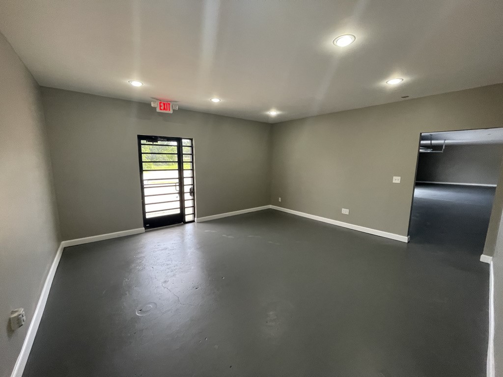 3300 E vickery Boulevard