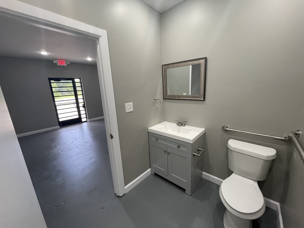 3300 E vickery Boulevard