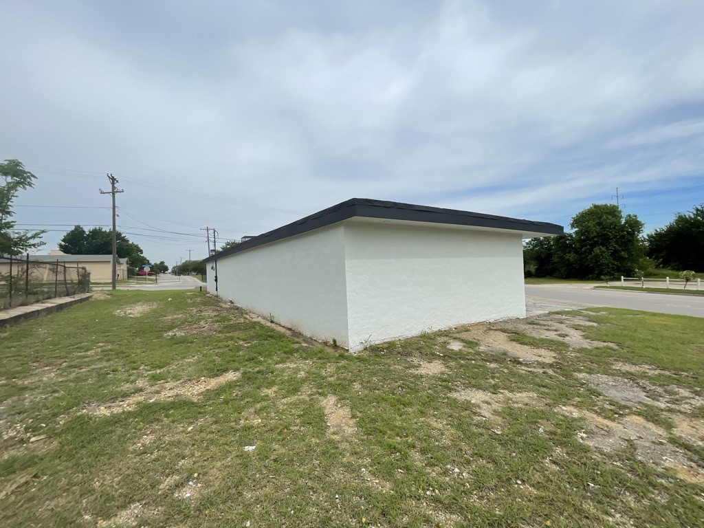 3300 E vickery Boulevard