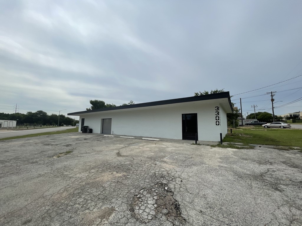 3300 E vickery Boulevard