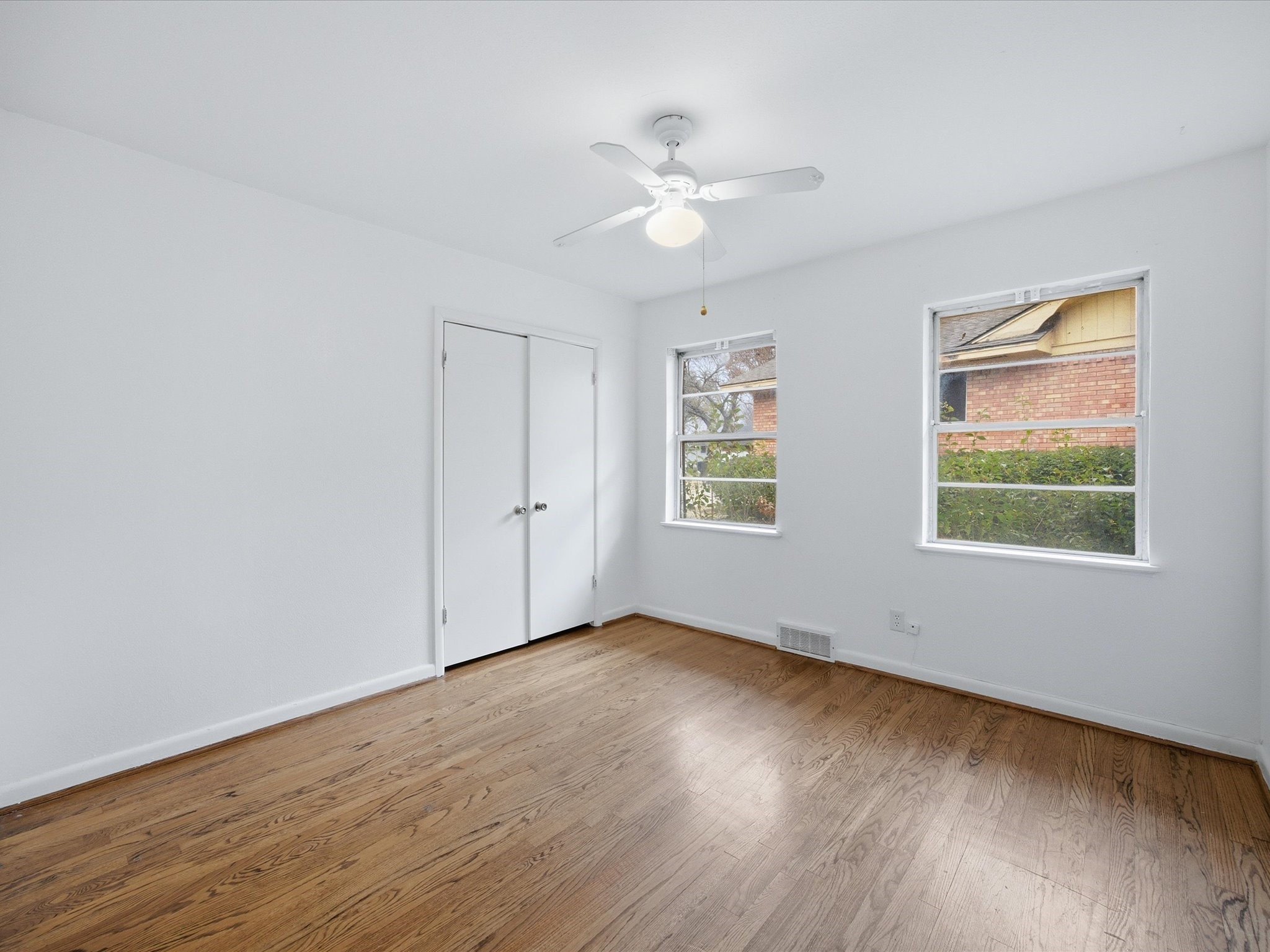514 W Ridgewood Drive