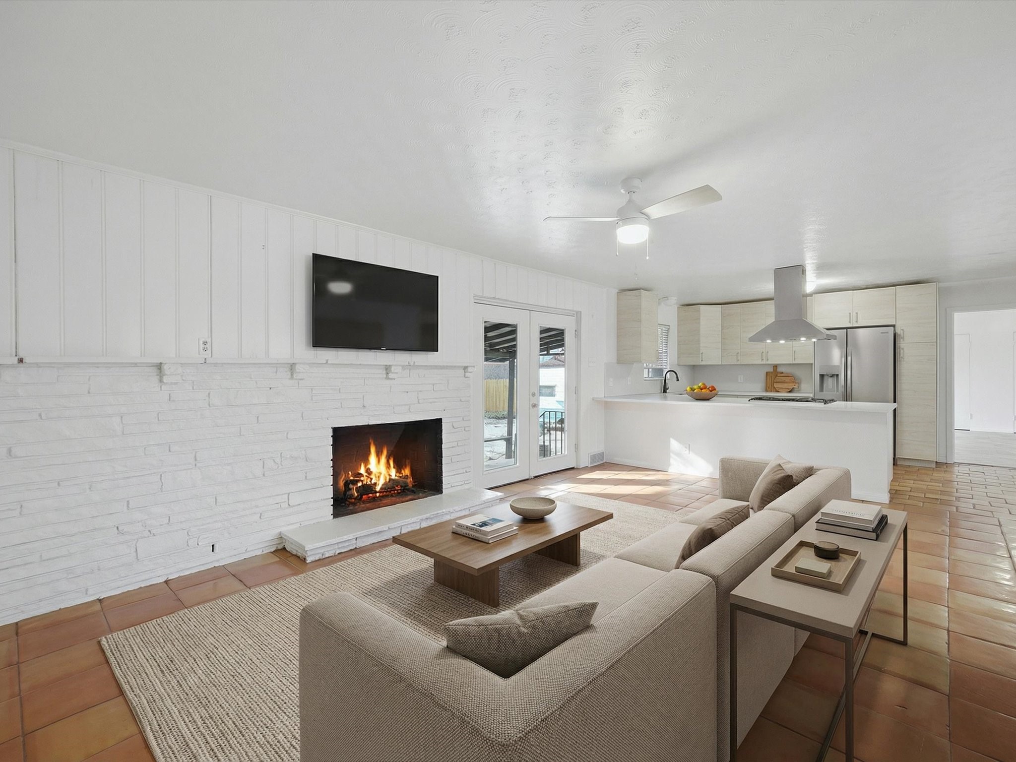 514 W Ridgewood Drive