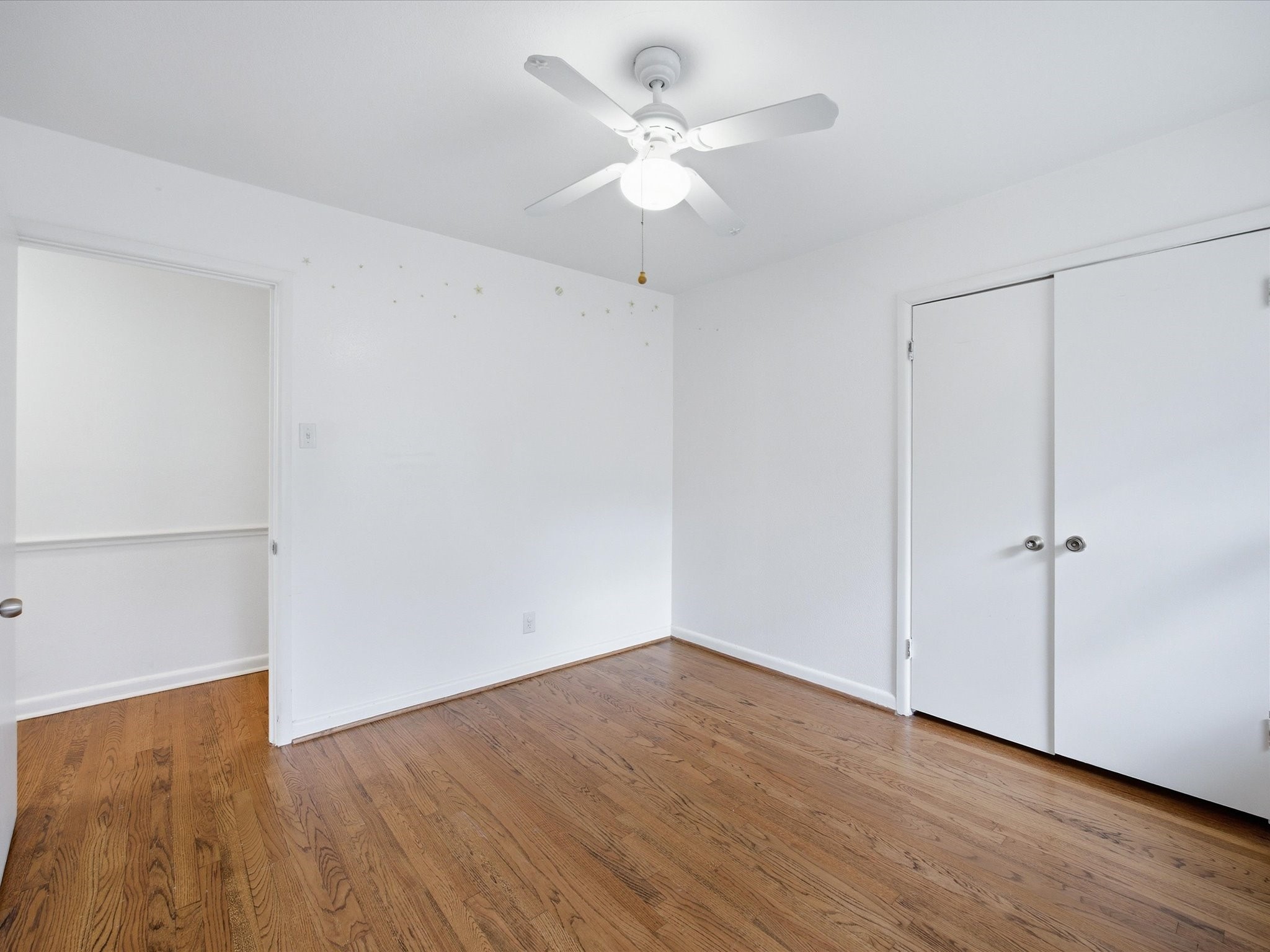 514 W Ridgewood Drive