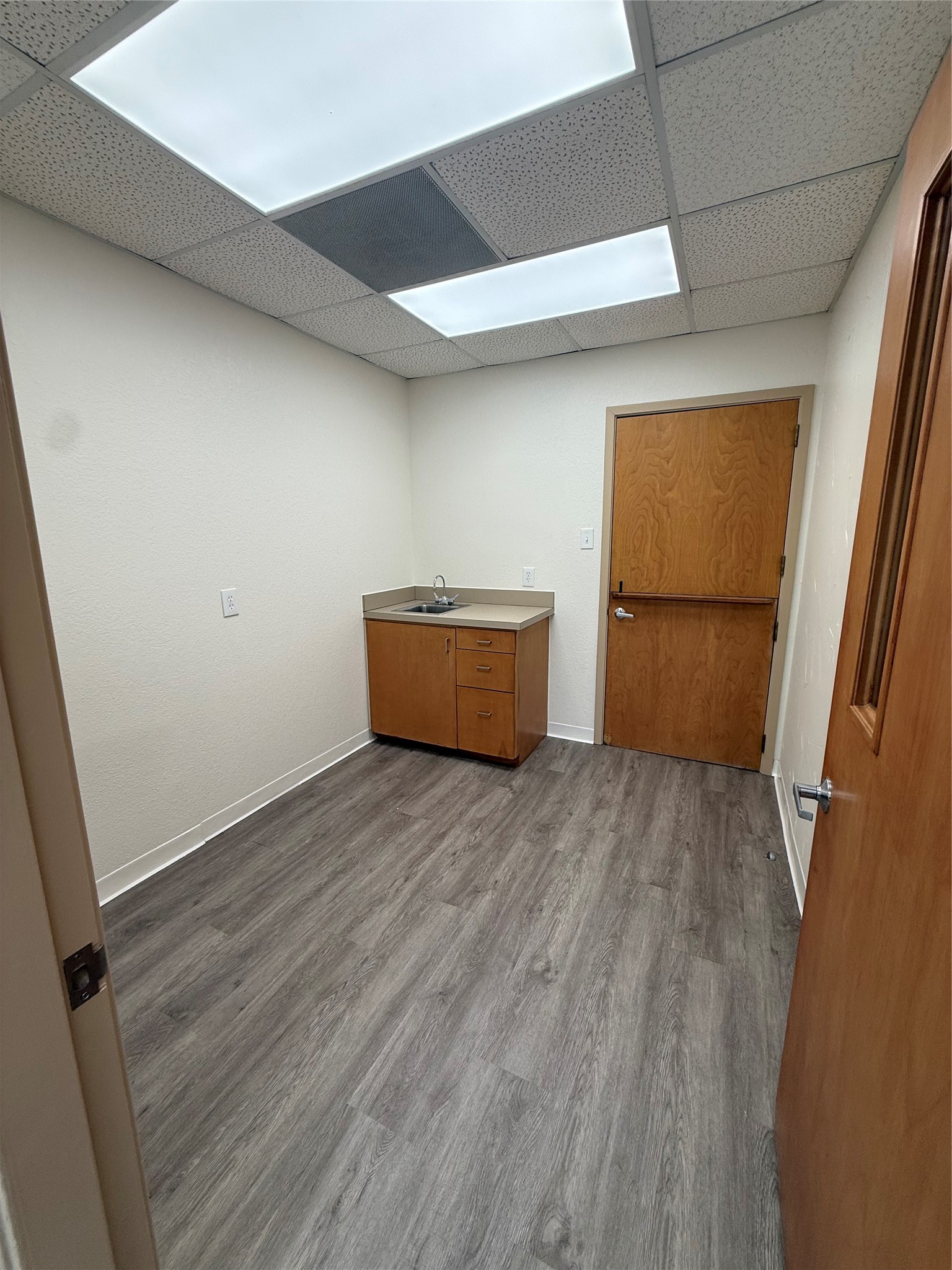 2401 W Green Oaks Boulevard