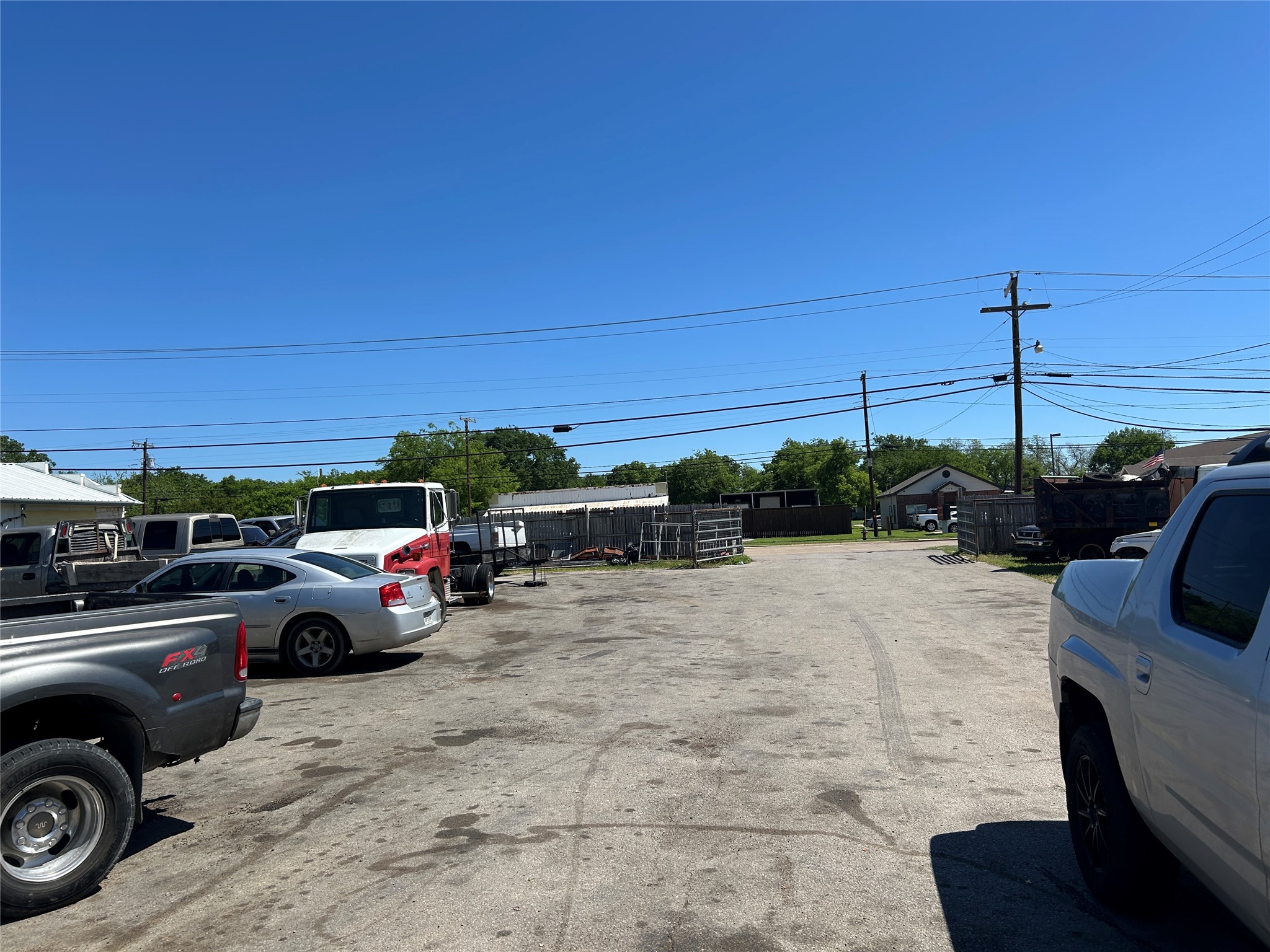 300 E Kennedale