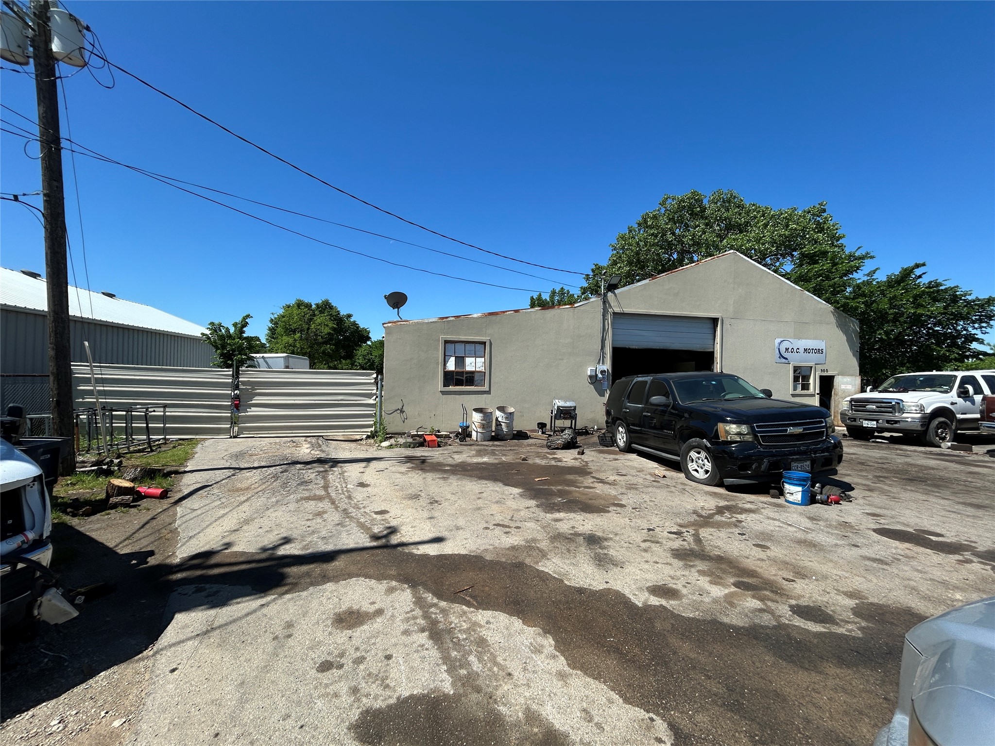 300 E Kennedale