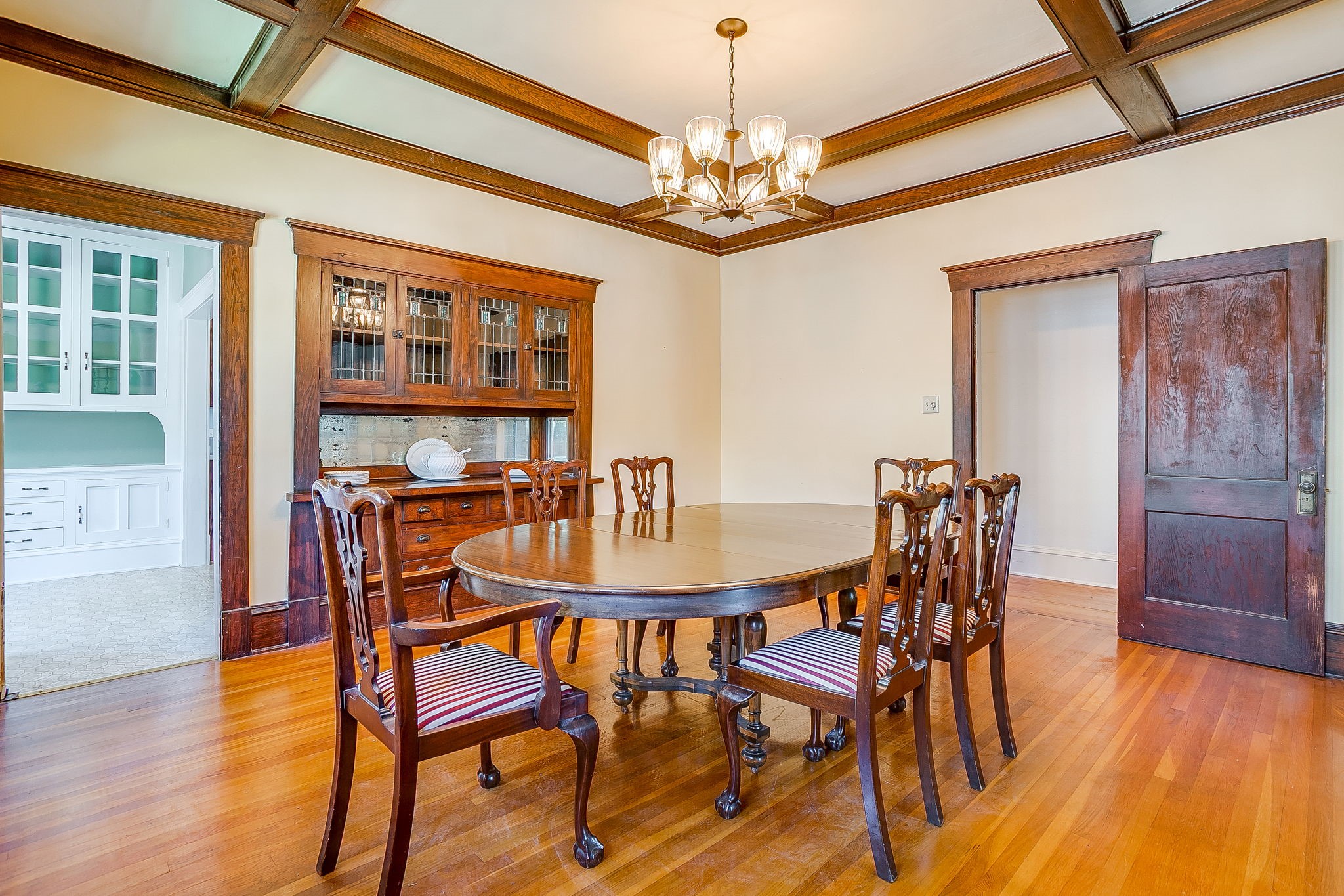 2124 Weatherbee Street